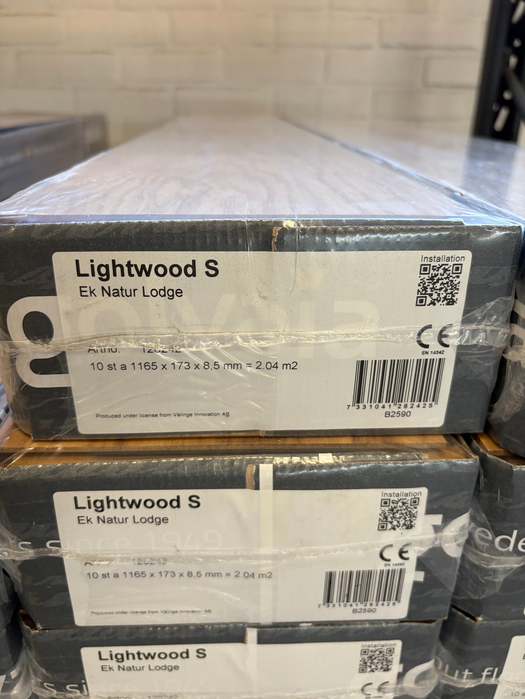 Parti golv Lightwood S Ek Natur Lodge – ca 46,92 kvm