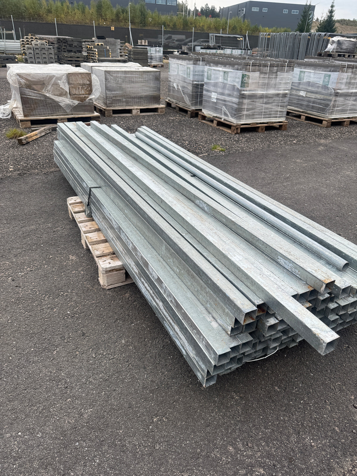 Pall Galvade Stängselstolpar 50x50mm – 2,76m – ca 80st