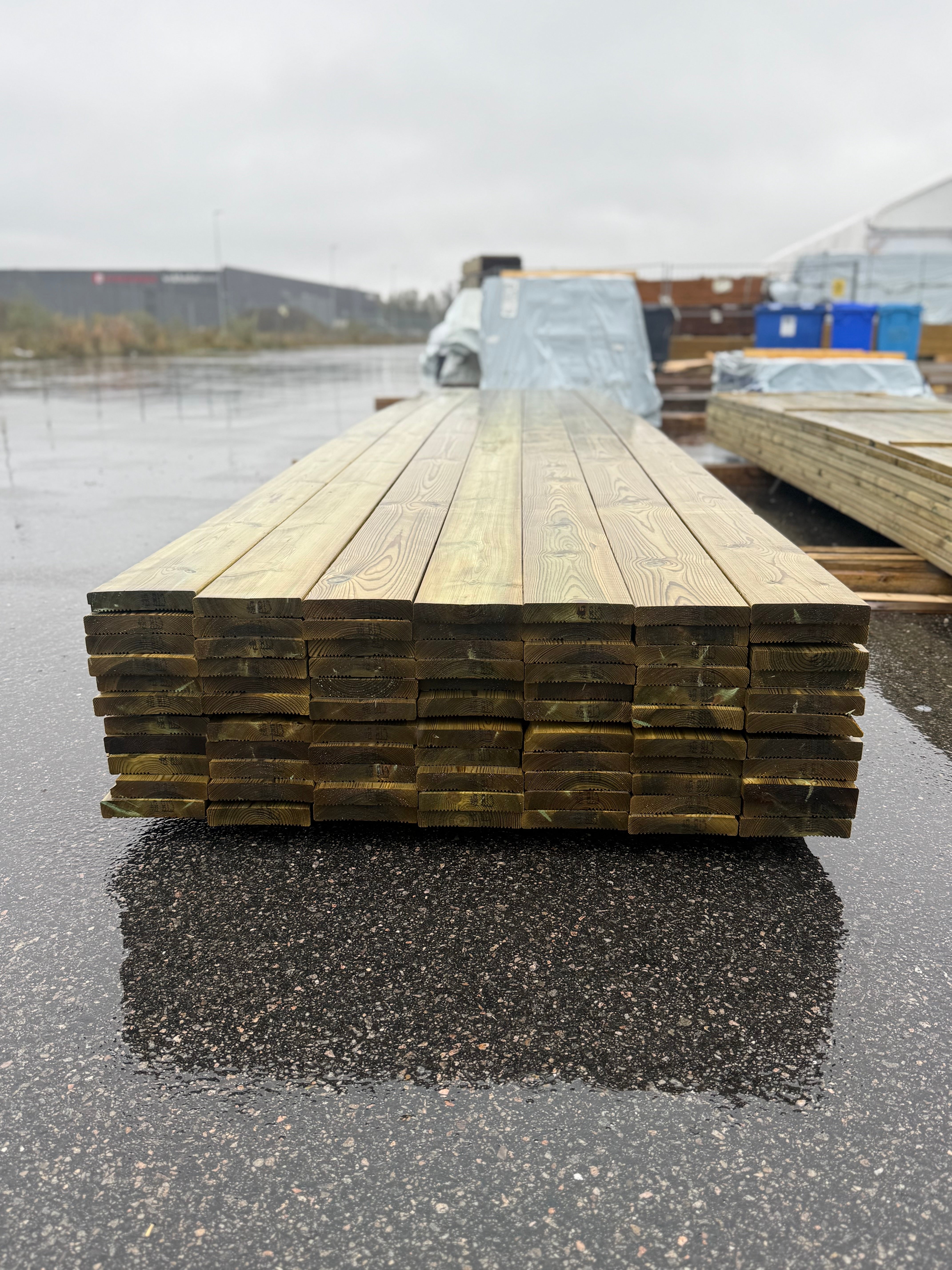 Paket Tryckimpregnerad Rillad Trall 27x145mm 5.40m 77st (B-Sortering)