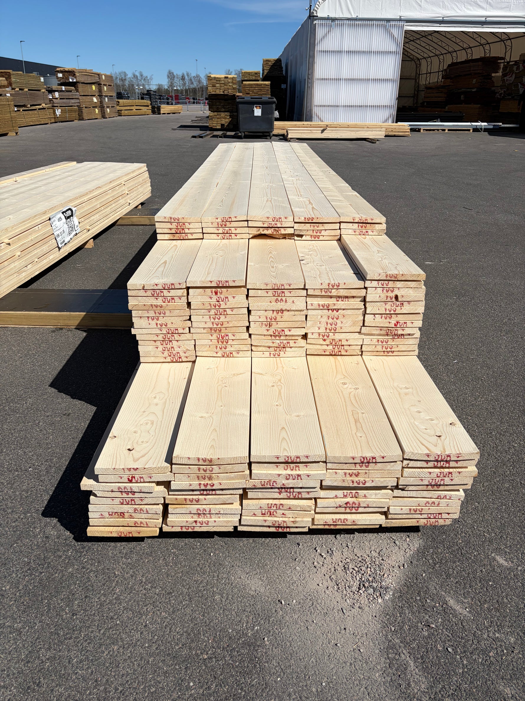 Paket Finsågade Brädor 22x195mm, 130st (4.2–5.4m) Andra Sortering
