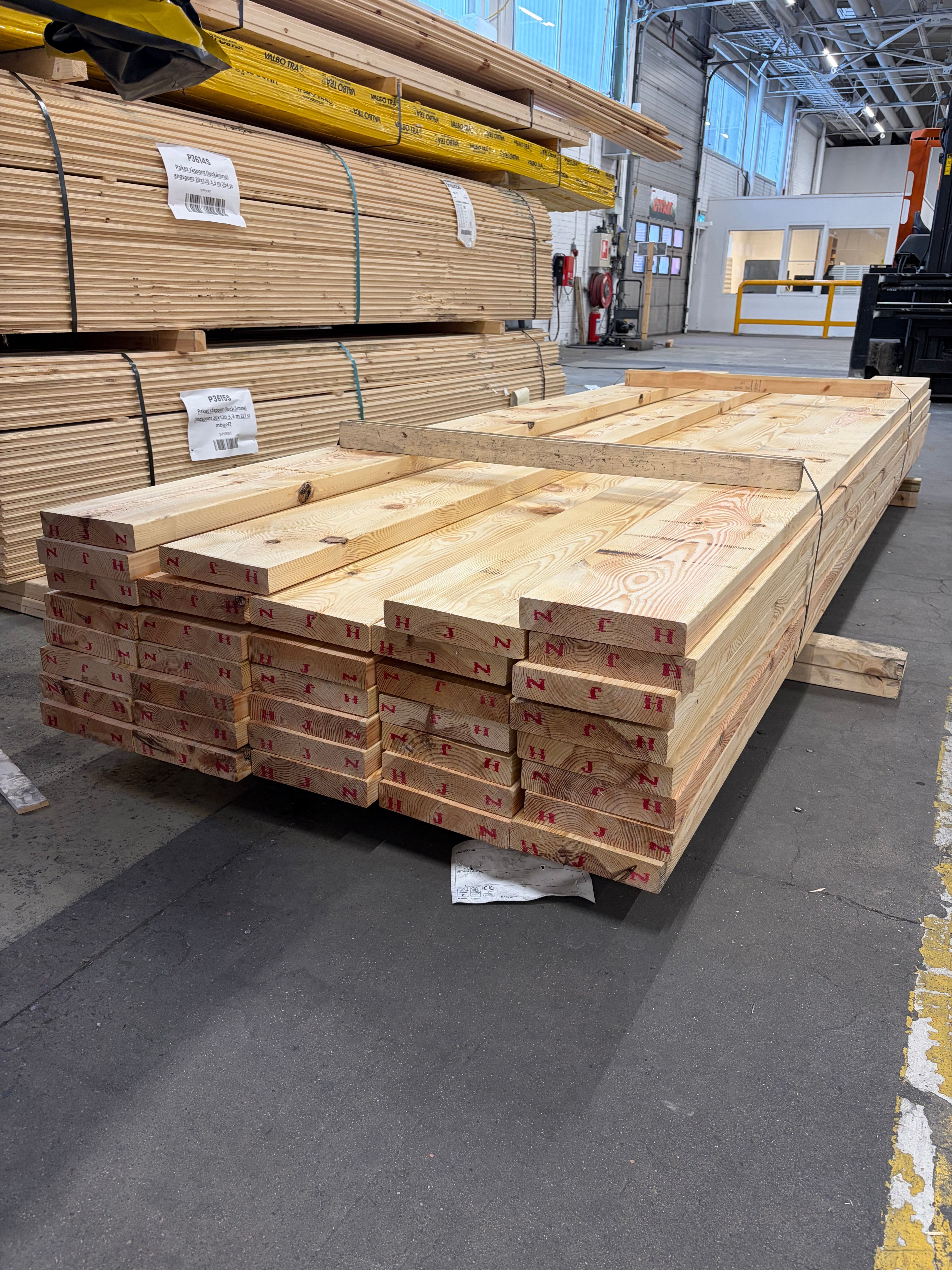 Paket Reglar 45×220 mm – 36 st (3,60 m, Furu)