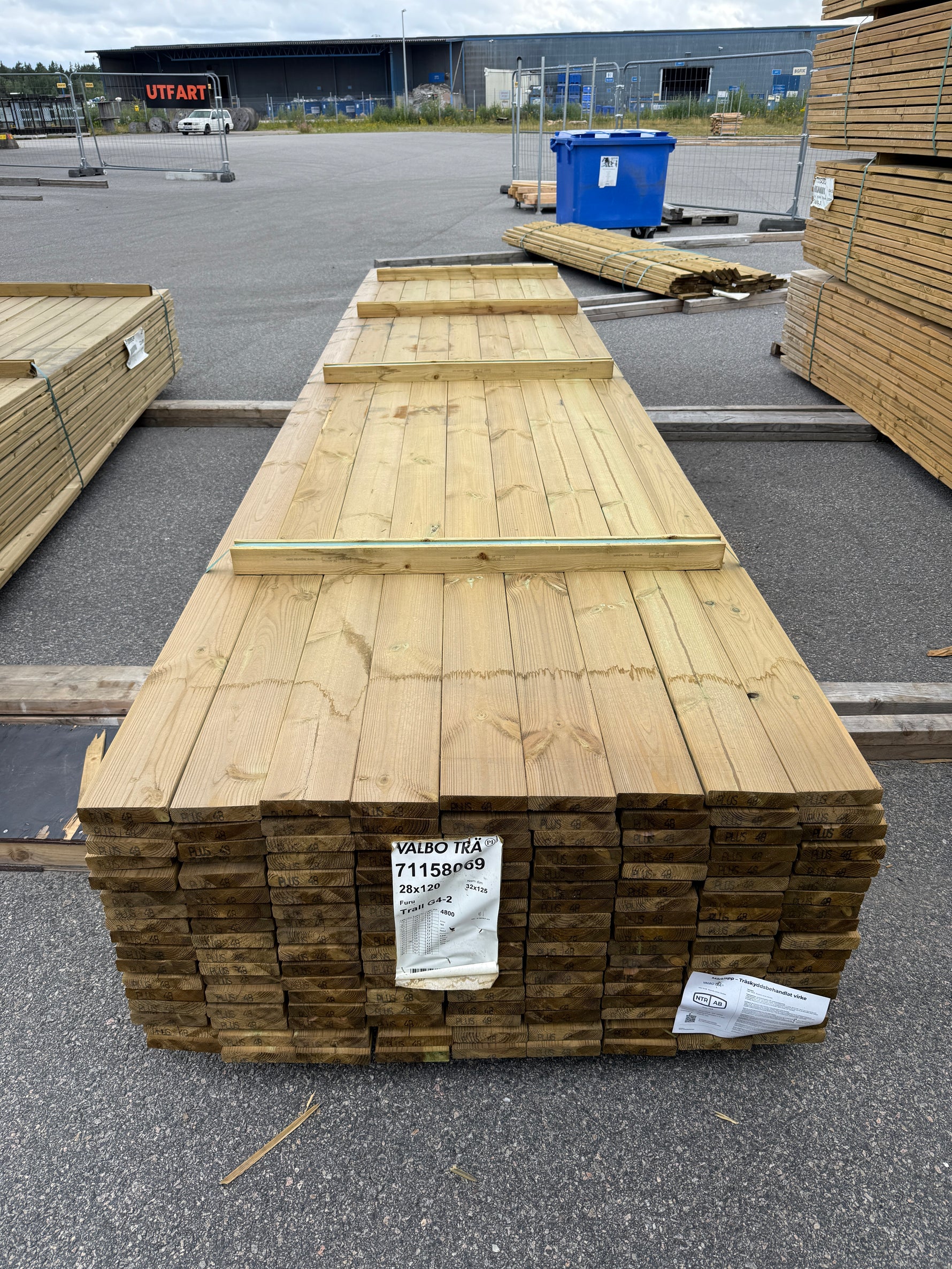 Paket Tryckimpregnerad Trall 28×120mm, 153st 4,80m (G4-2)