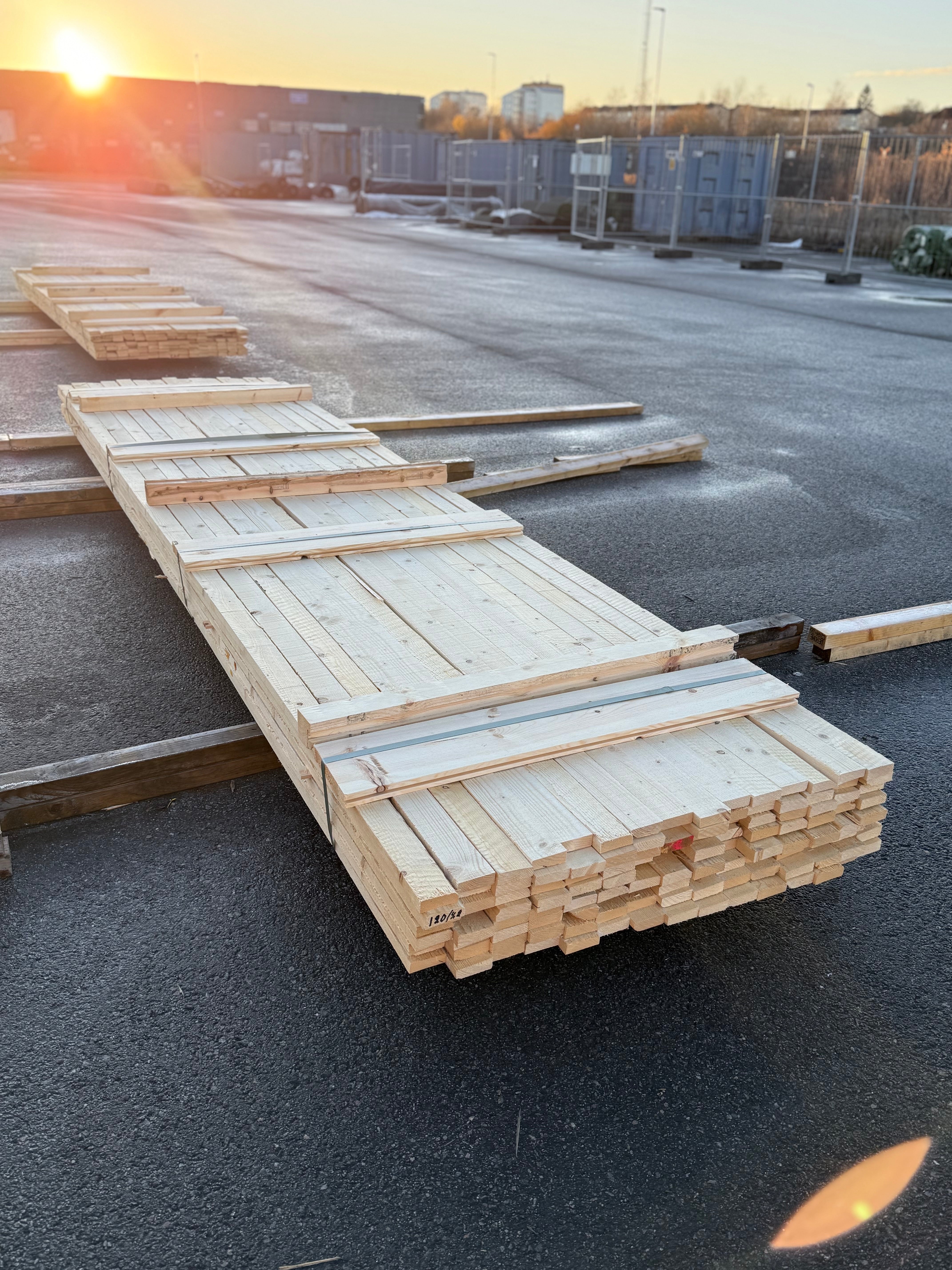 Paket Brädor 19x63mm – 120 st (4,20 m, gran, ohyvlad/råsågad)