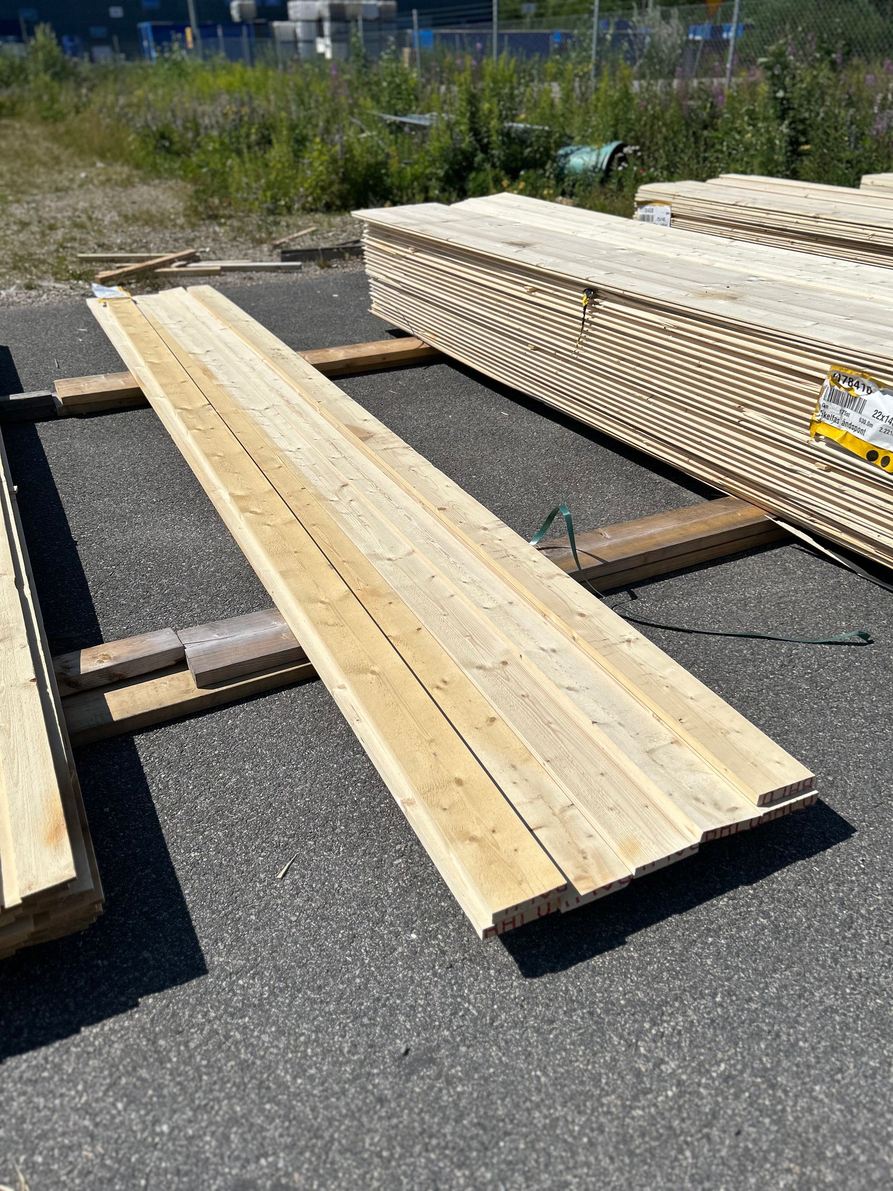 Paket Finsågade Brädor 28x145mm 5.10m 7st Obehandlade