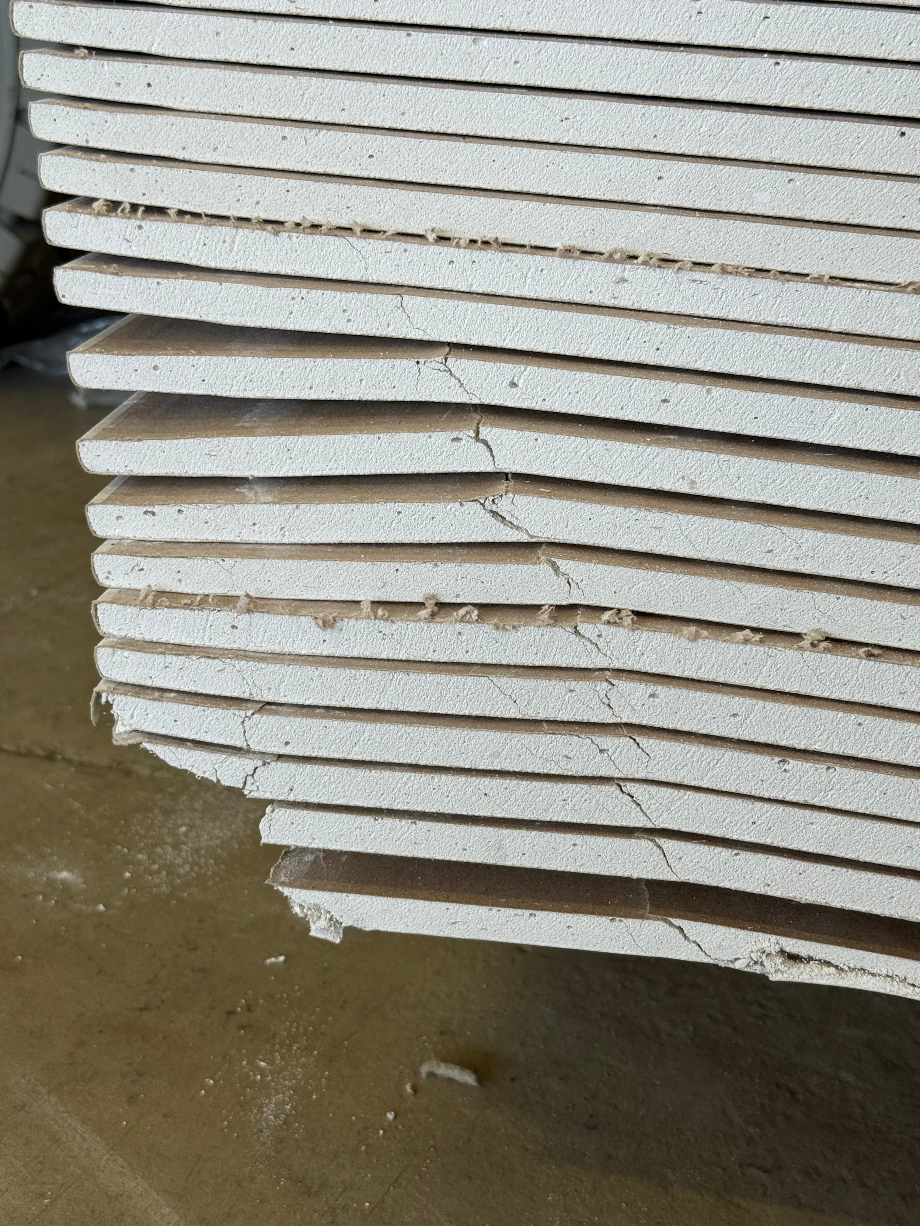 Paket Gips 12x900x3000mm 33st