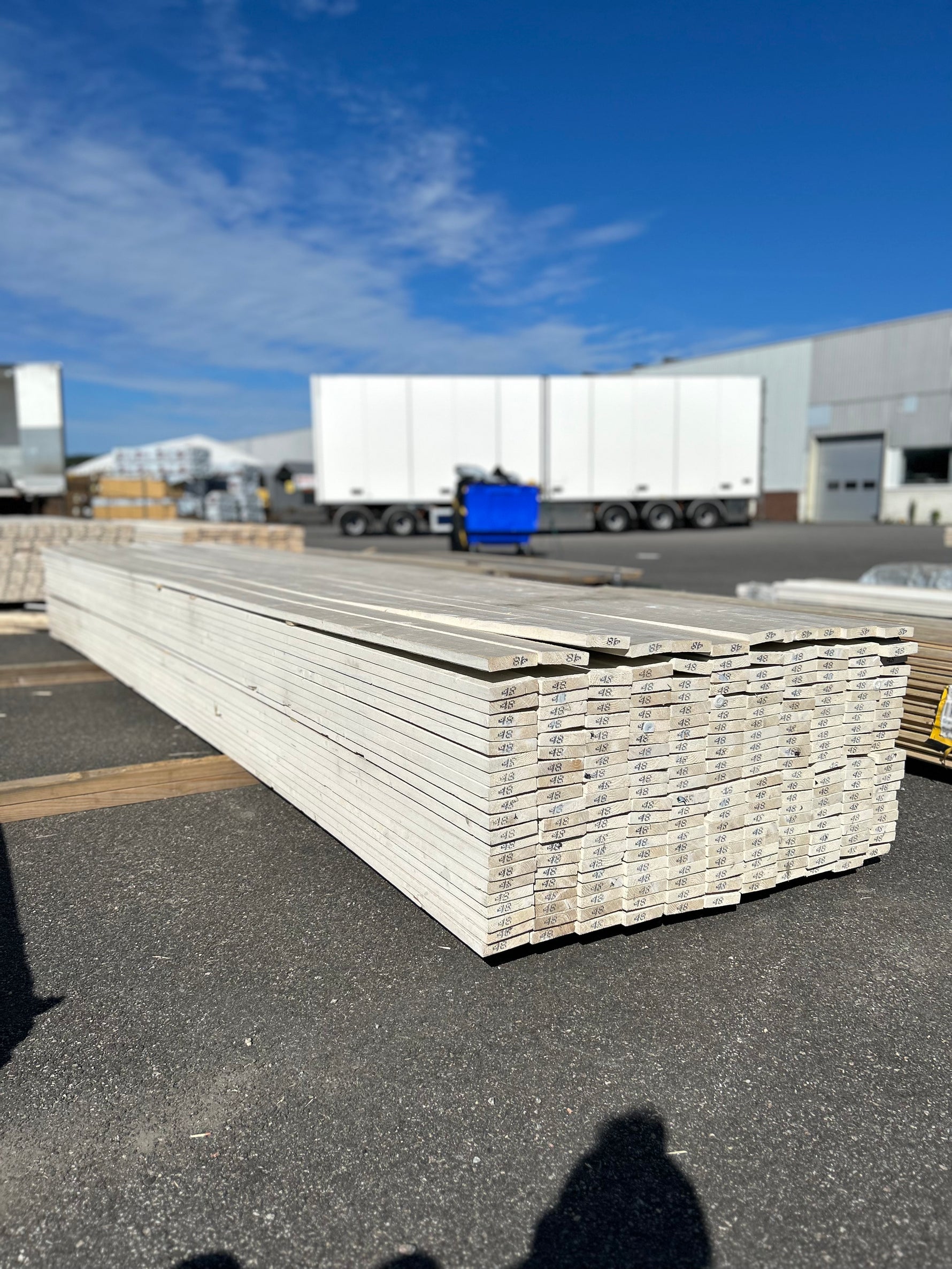 Paket Finsågade Brädor 22x95mm, 231st 4.80m Grundmålad