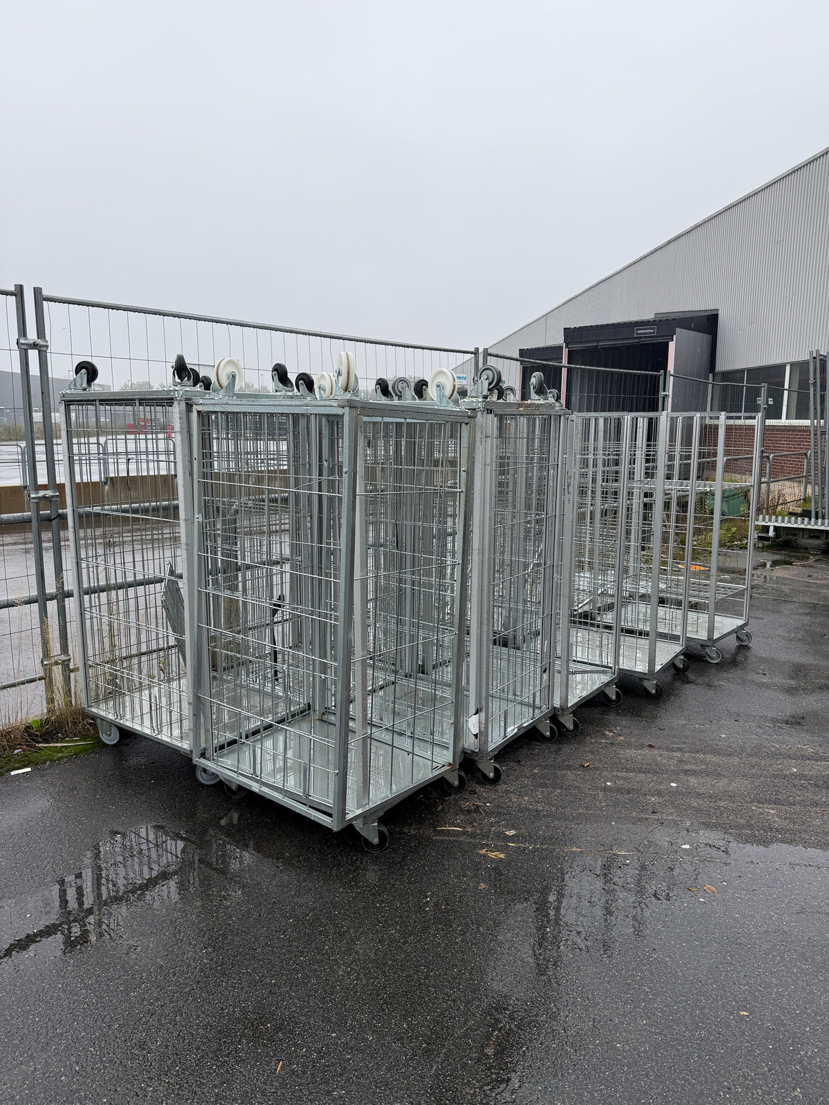 Parti Tresidiga Rullcontainrar – 17 st