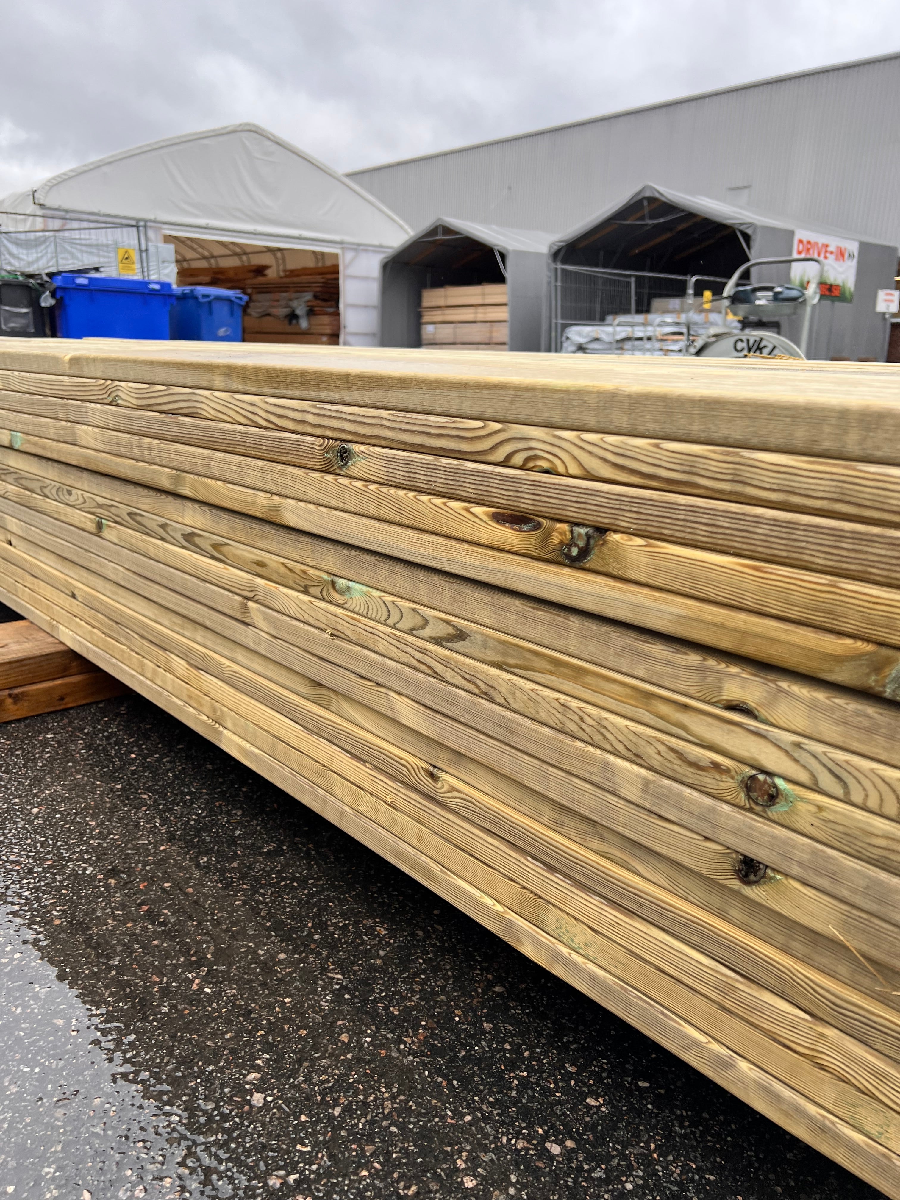 Paket Trall Rillad 28x145mm – 105 st 4.80m Tryckimpregnerad B-sort