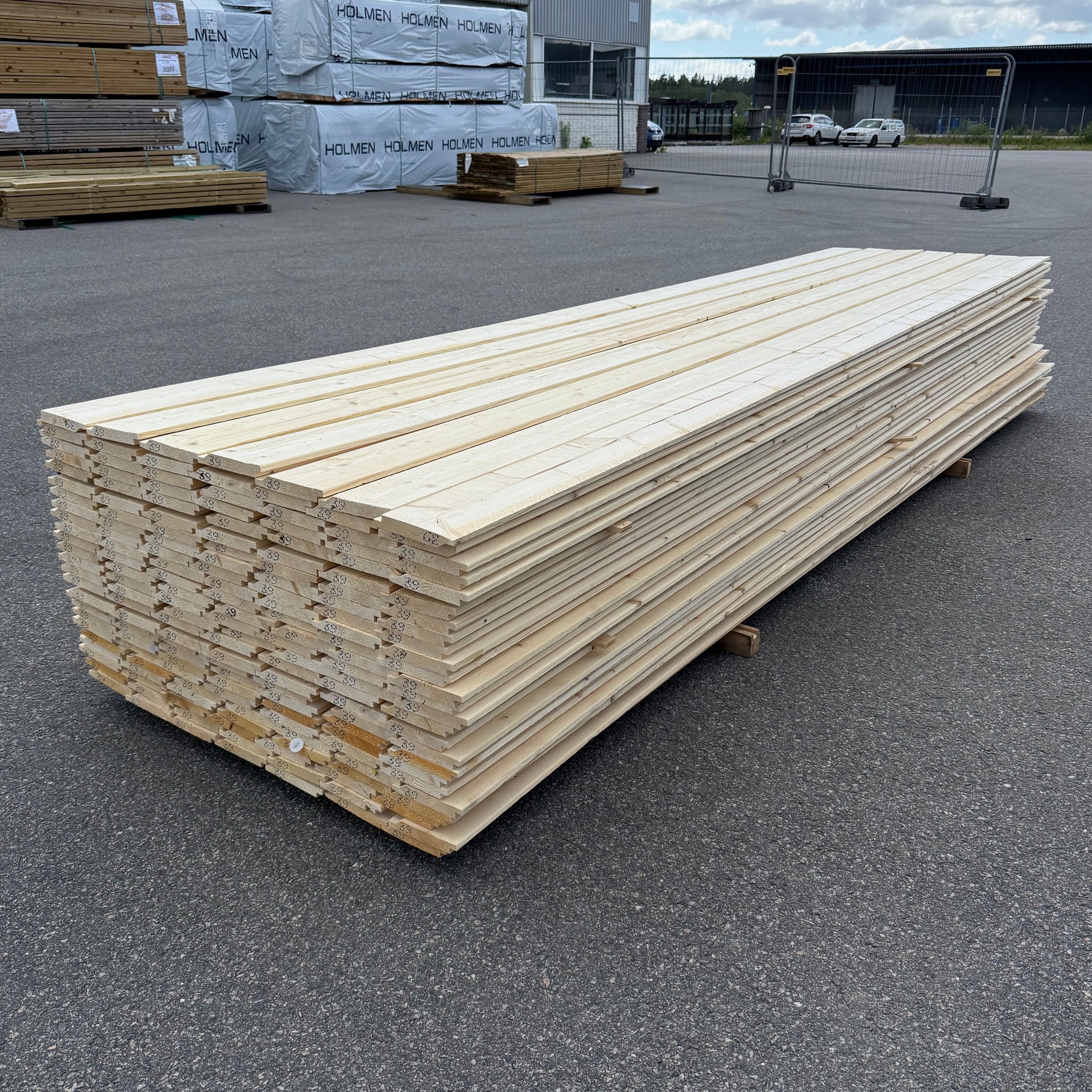 Paket Ytterpanel Enkelfas Halvspont 22x145mm 3.90m Gran 175st