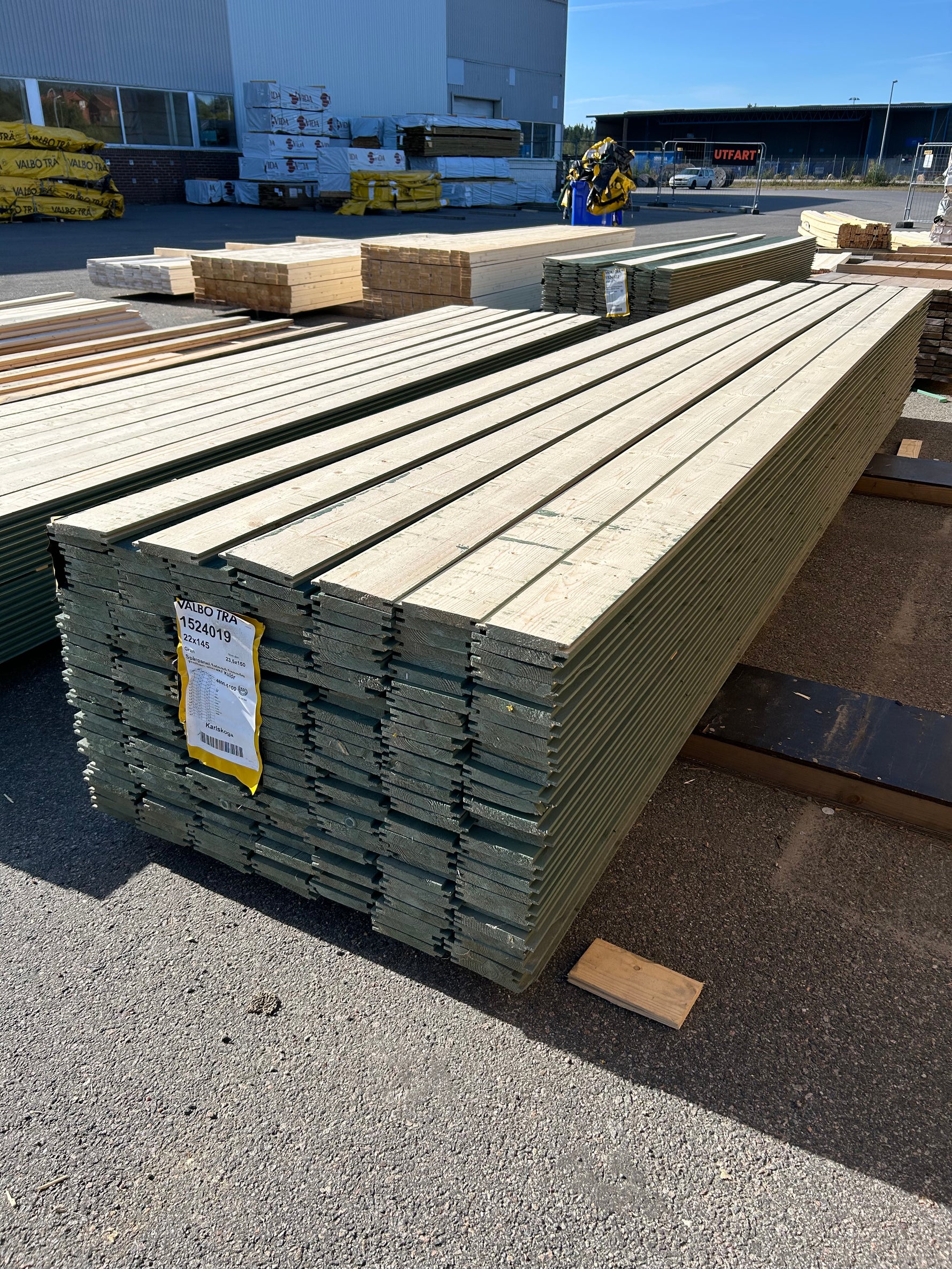 Paket Spontad Spårpanel 22x145mm (4,80–5,10m) 195st Gran