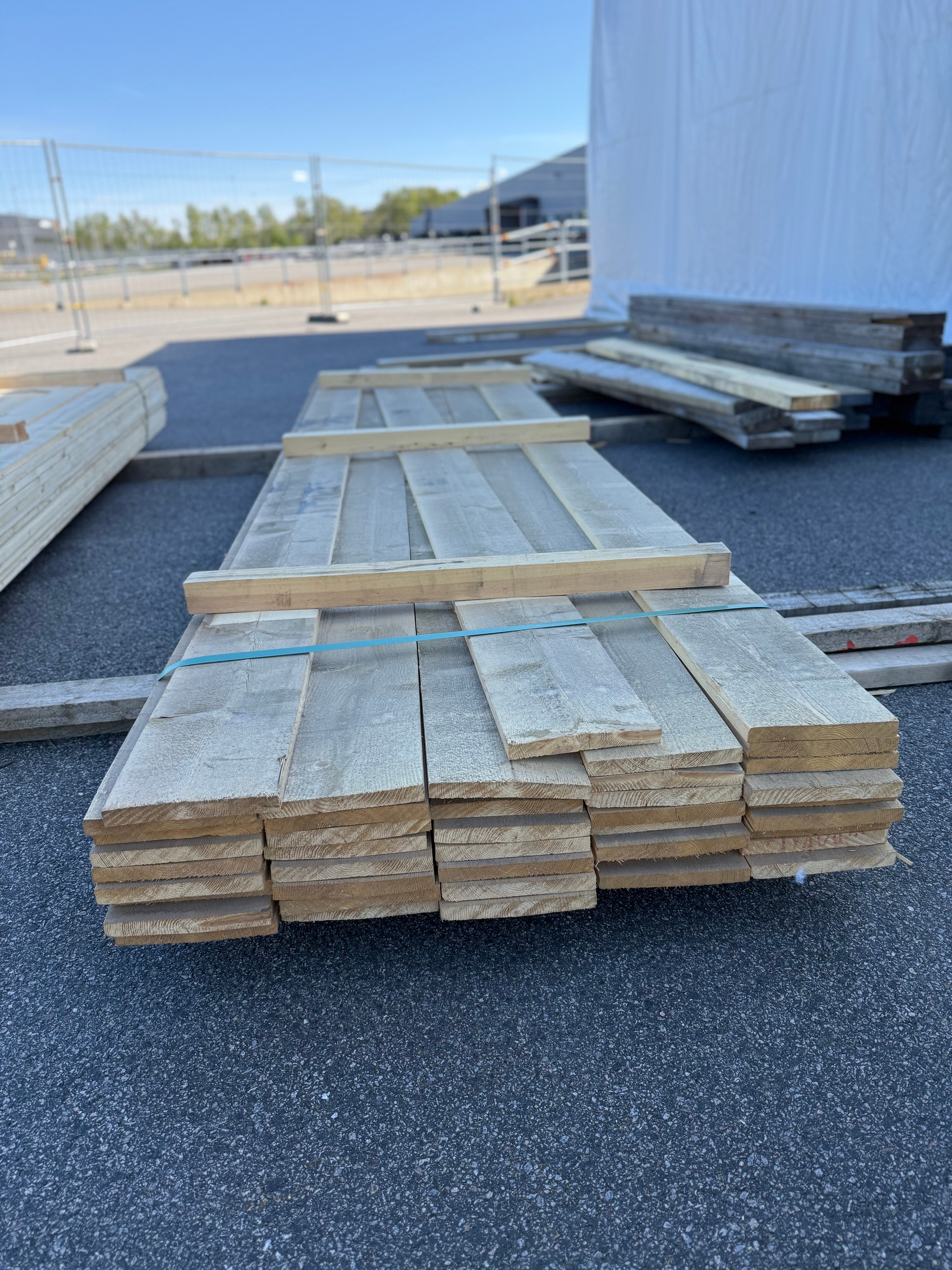 Paket Brädor 23x200mm 3.90m 43st