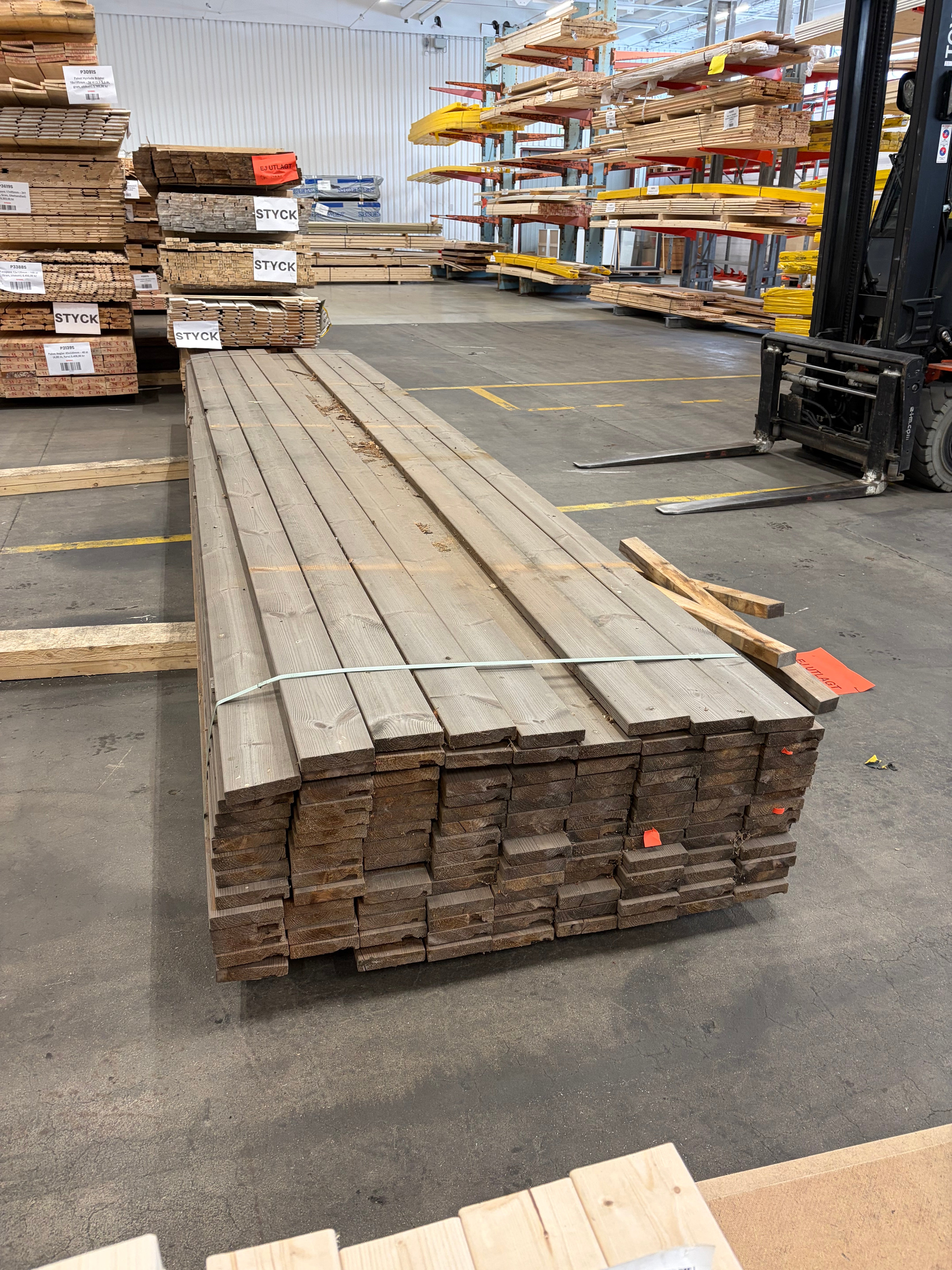 Paket Thermowood Trall R2 – 26×117 mm (5,40 m, 123 st)