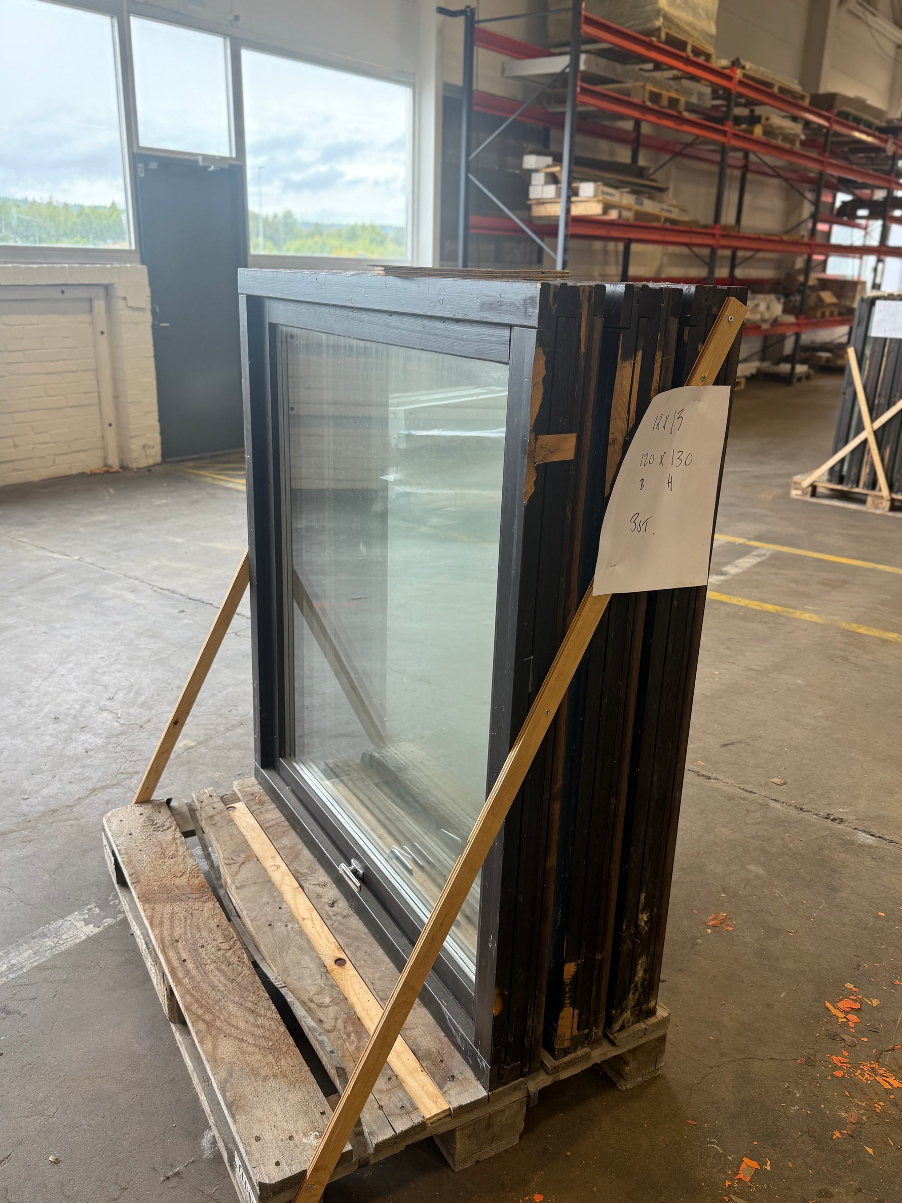 Parti Begagnade Fönster 12x13- 3st