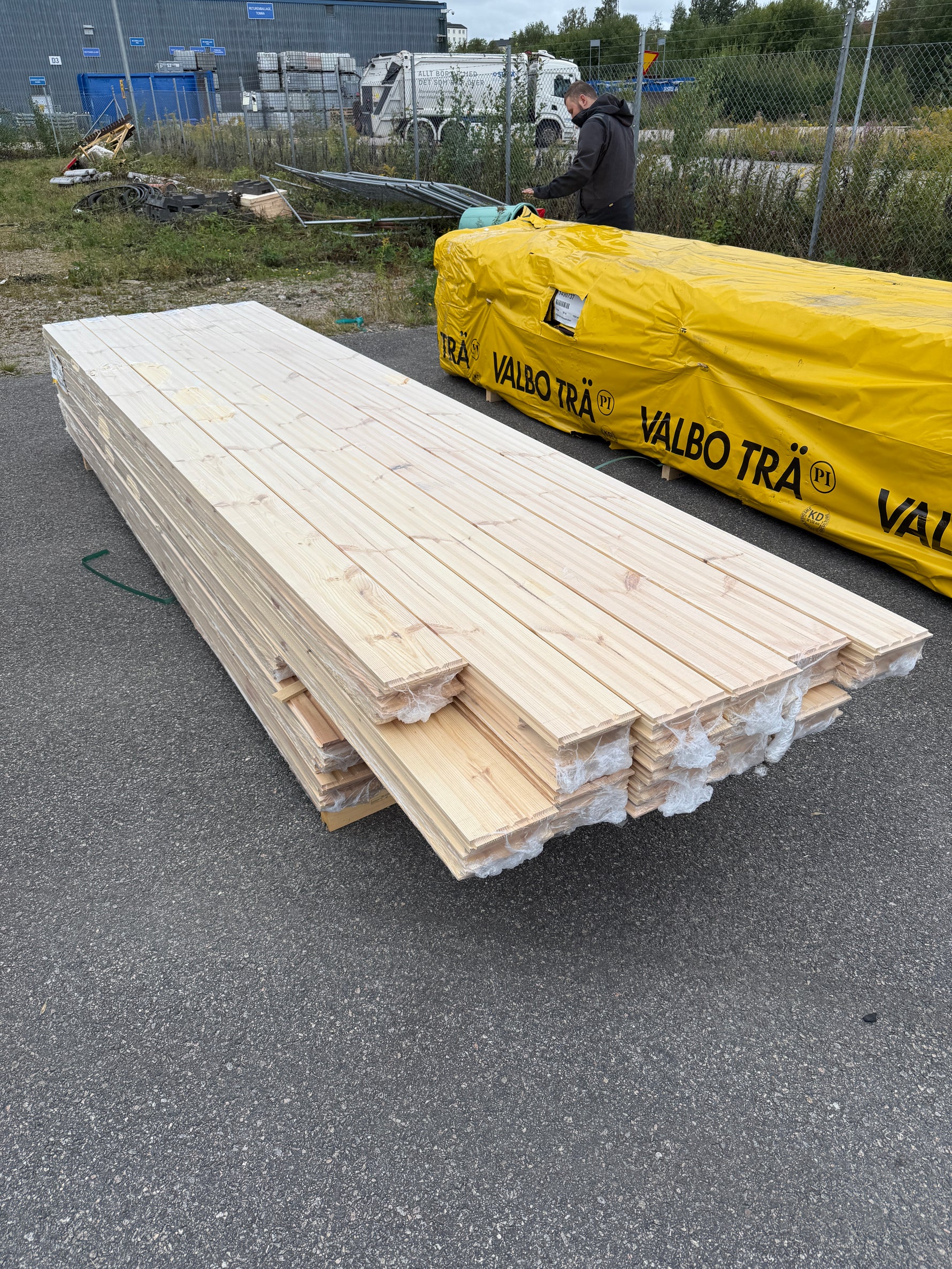 Parti Furugolv Borstad Ekonomi Ljusgrå 25x160 mm – ca 66,05 m²