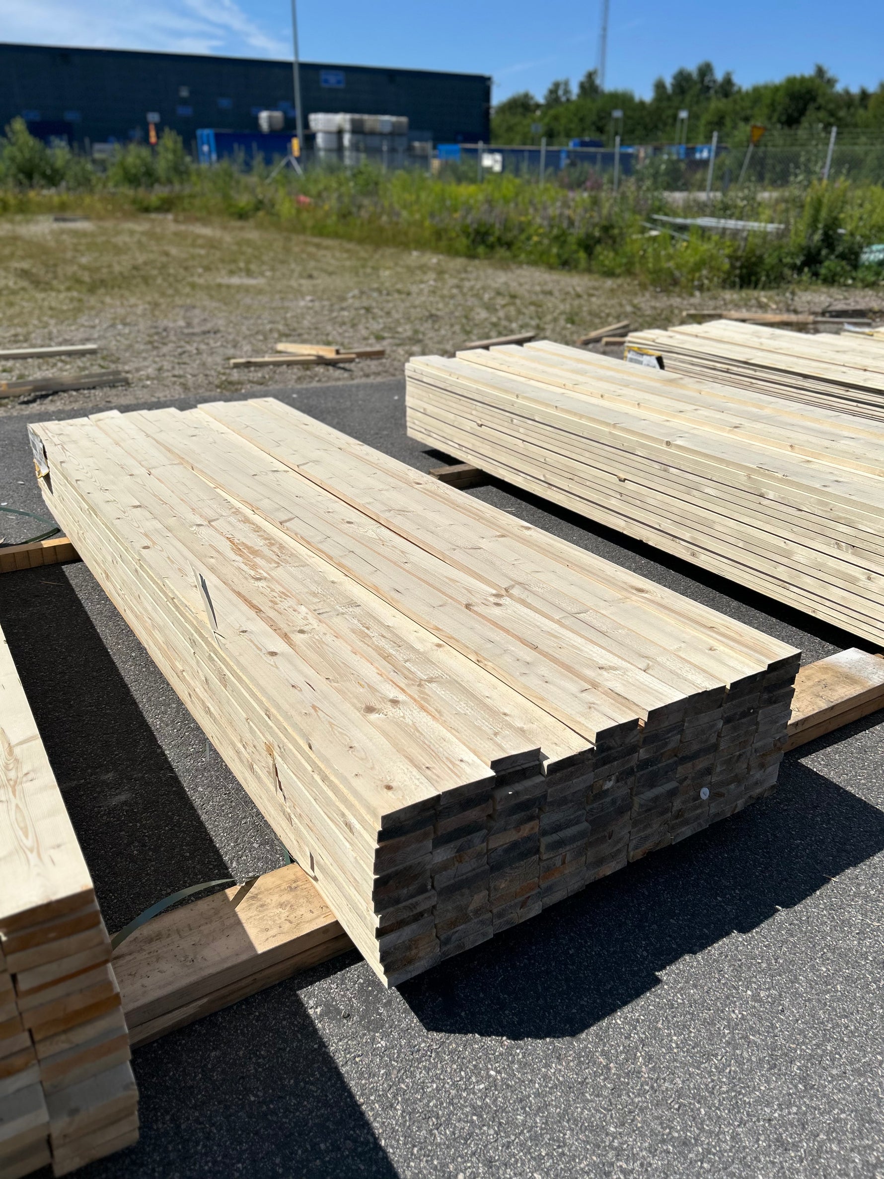 Paket Finsågade Brädor 28x120mm 3.0m 116st Obehandlade