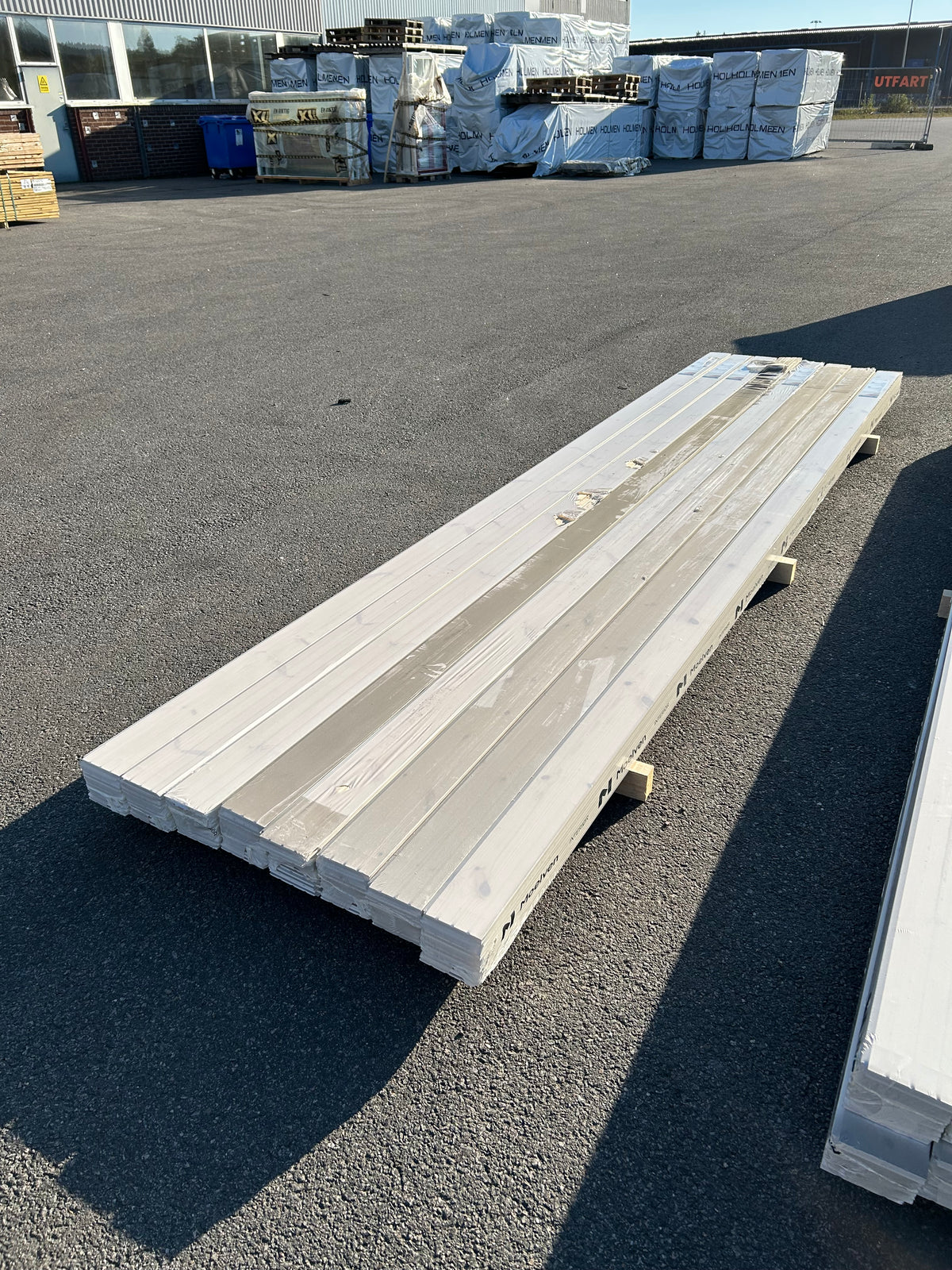 Parti Golv Moelven 14×117×4200 mm – Vit, 29,6 m²