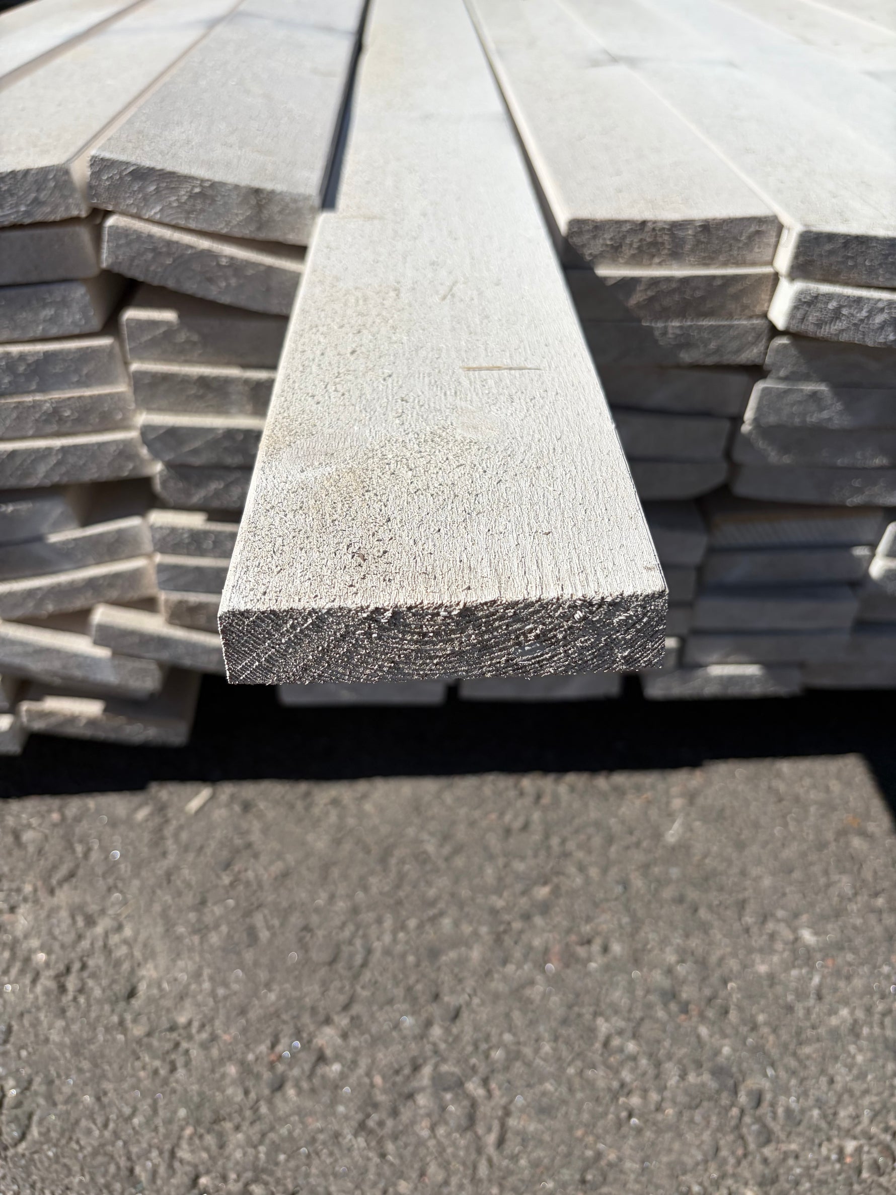 Paket Finsågade Brädor 22x95mm, 120st 5.20-5.40m Mellanstruken