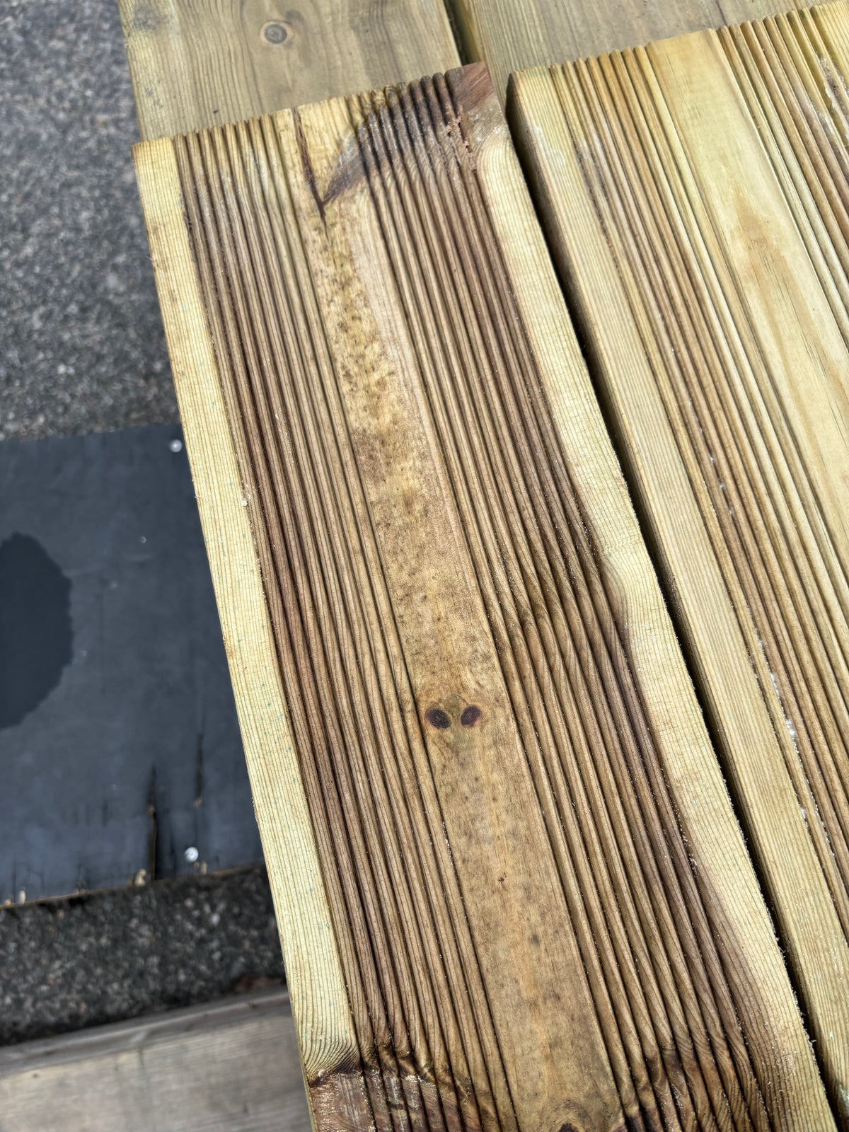 Paket Tryckimpregnerad Rillad Trall 28x145mm – 112st, 4,20m