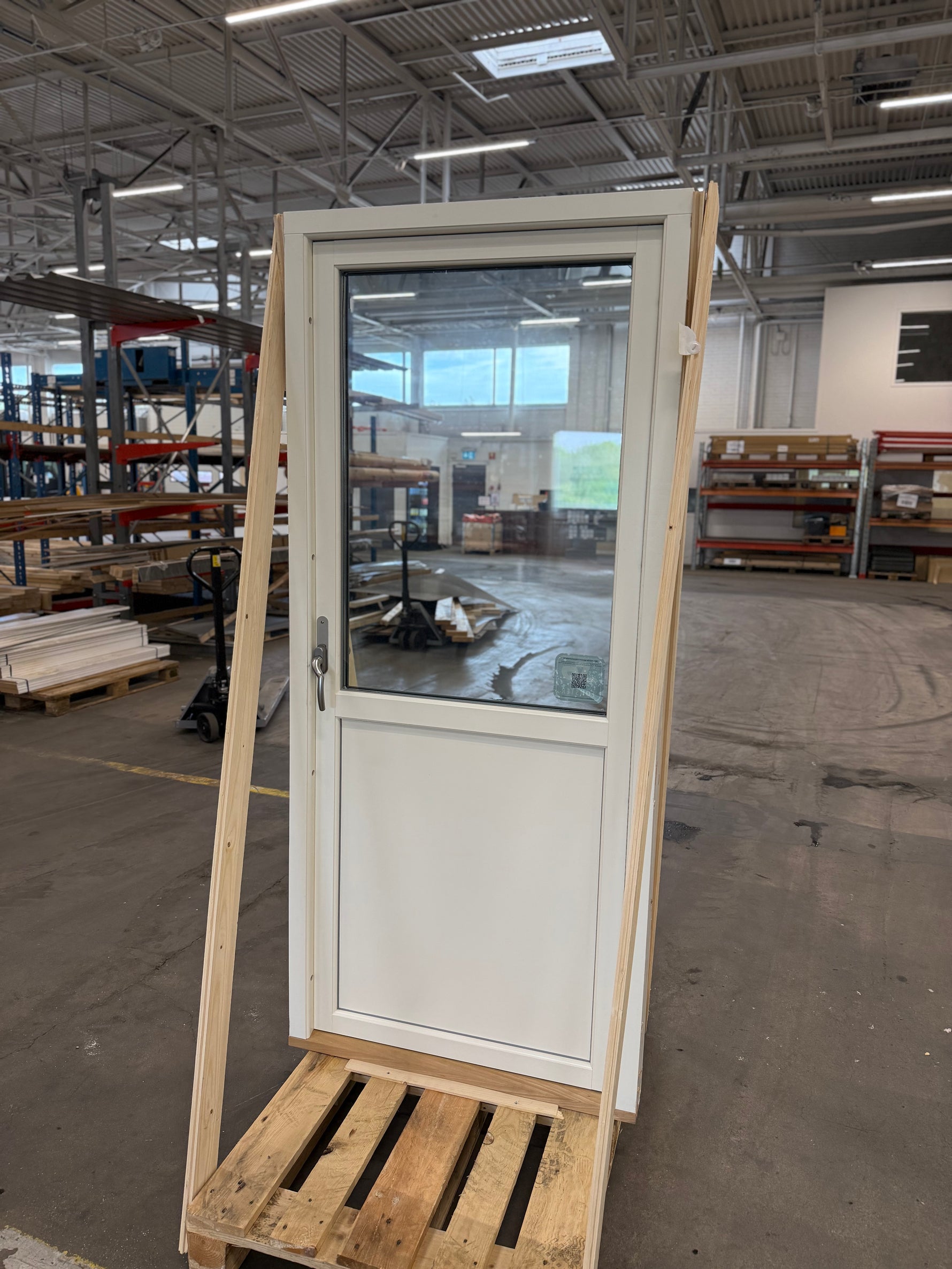 Altandörr 900x2050mm (SP Fönster) Vänsterhängd- Nya/Oanvända