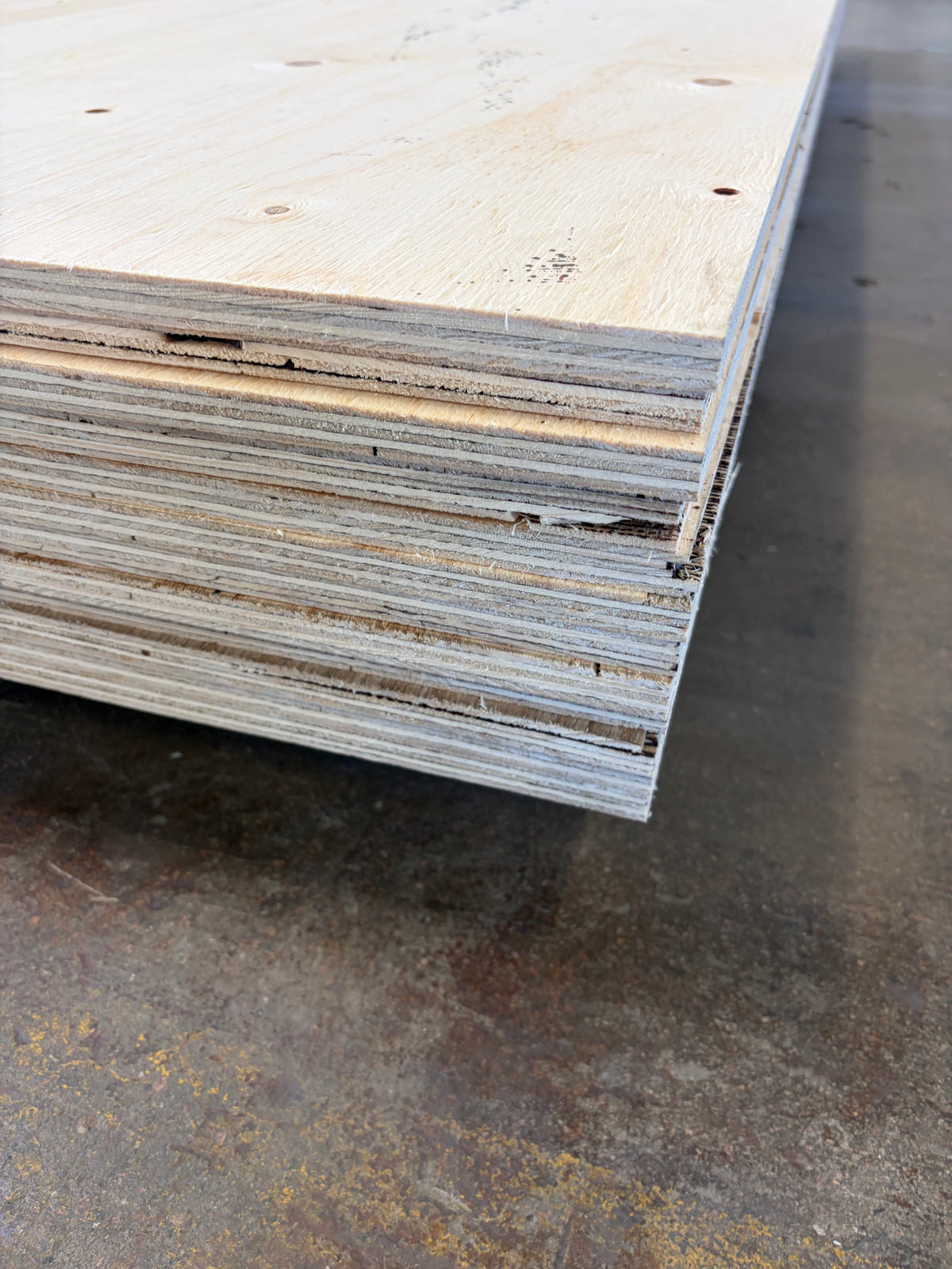 Paket Konstruktionsplywood 12×1200×2400 mm – 12 st
