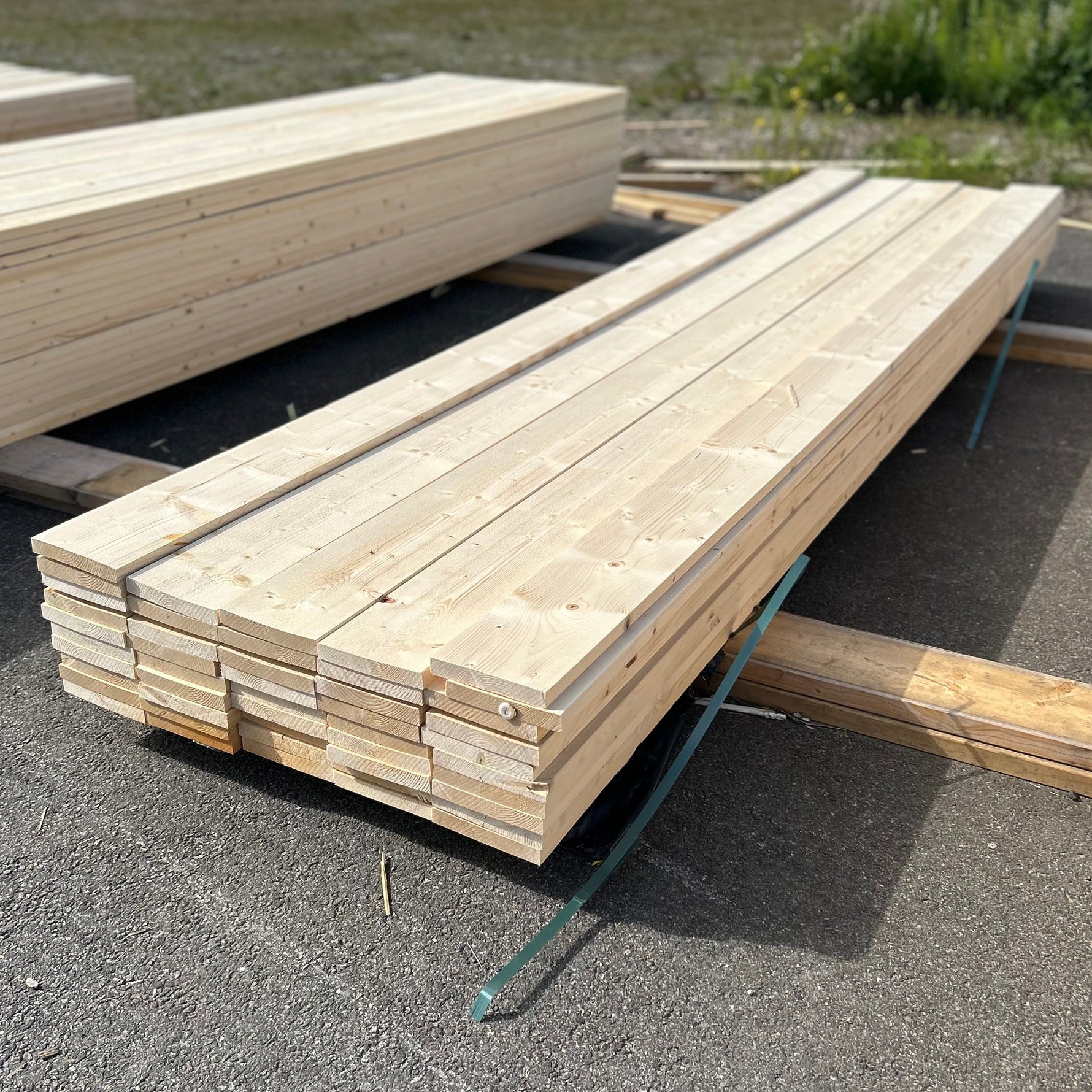 Paket Finsågade Brädor 28x195mm 4,20m 47st Obehandlade