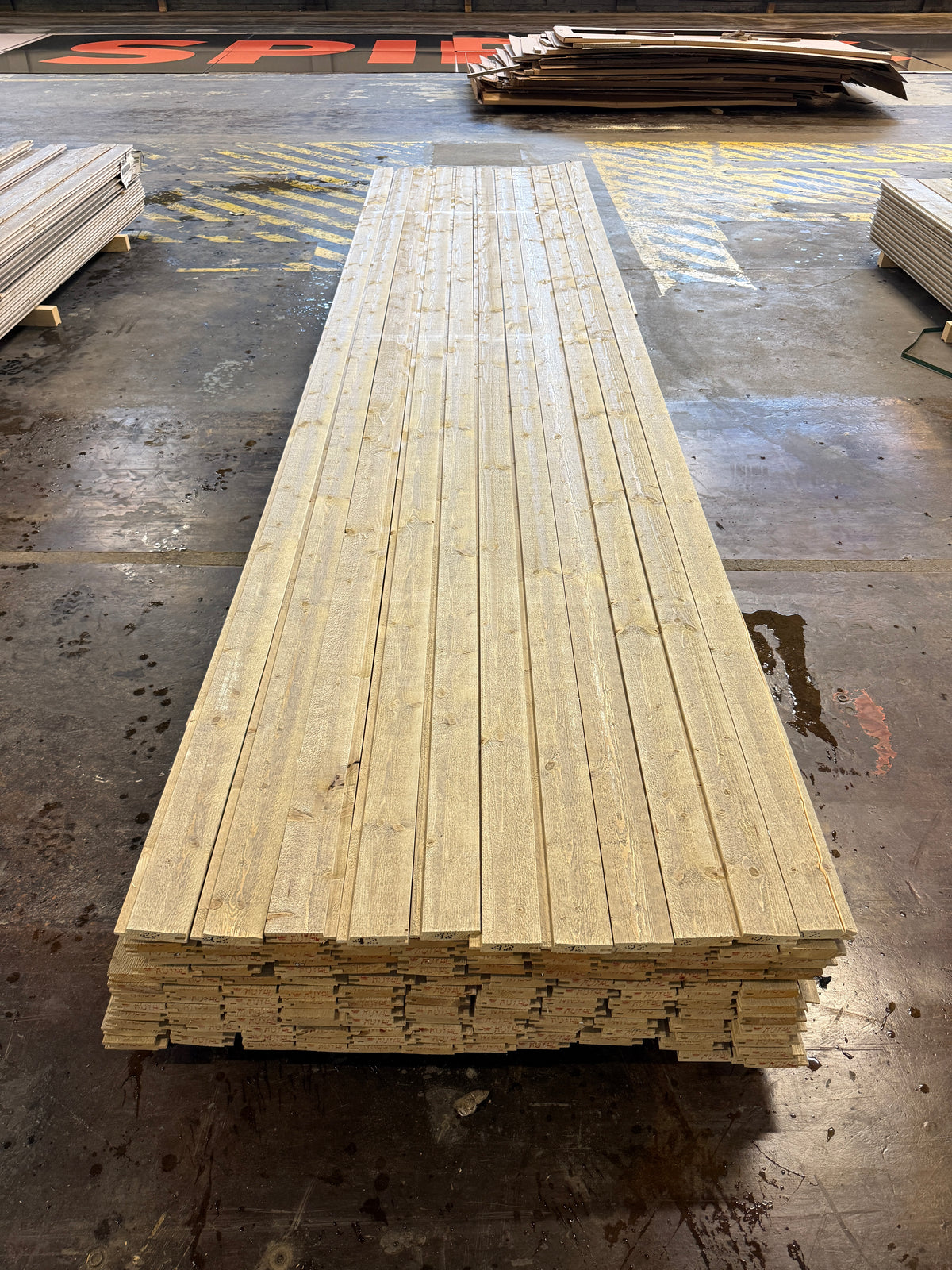 Paket Spårpanel Lasyr 22×95 mm 4,20 m – 143 st
