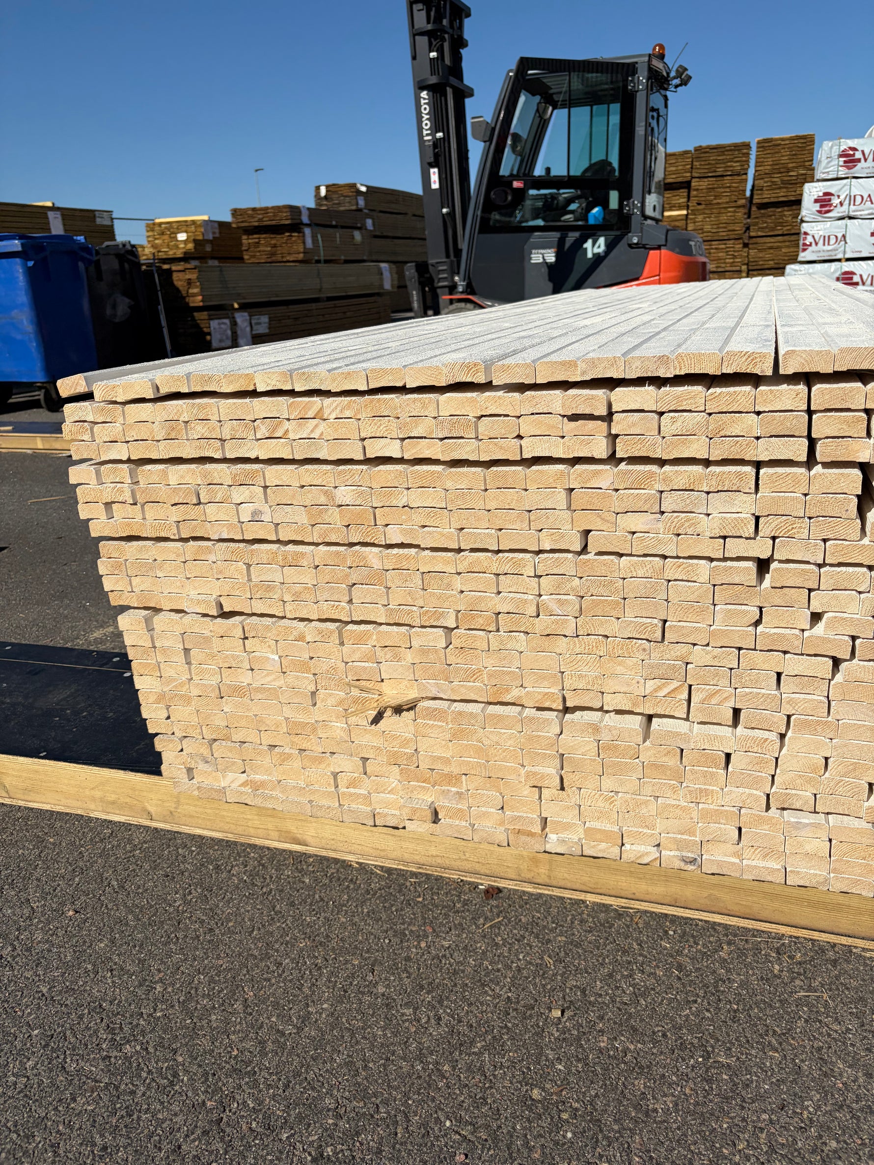 Parti Lockläkt 22x45mm, 528st 3.6m- Grundmålade