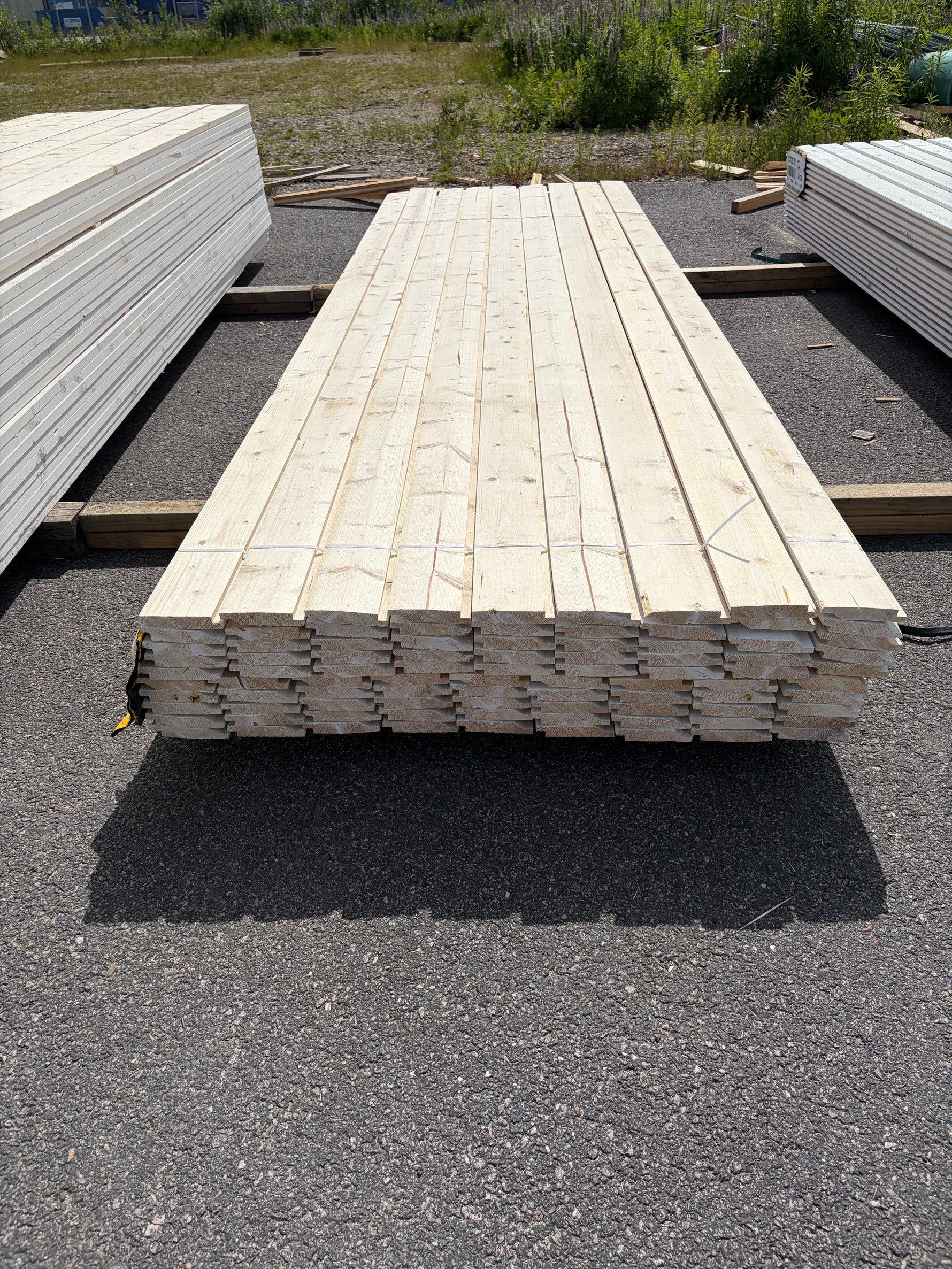 Paket Ytterpanel Enkelfas Halvspont 22x120mm, 90st 3.60m Grundmålad