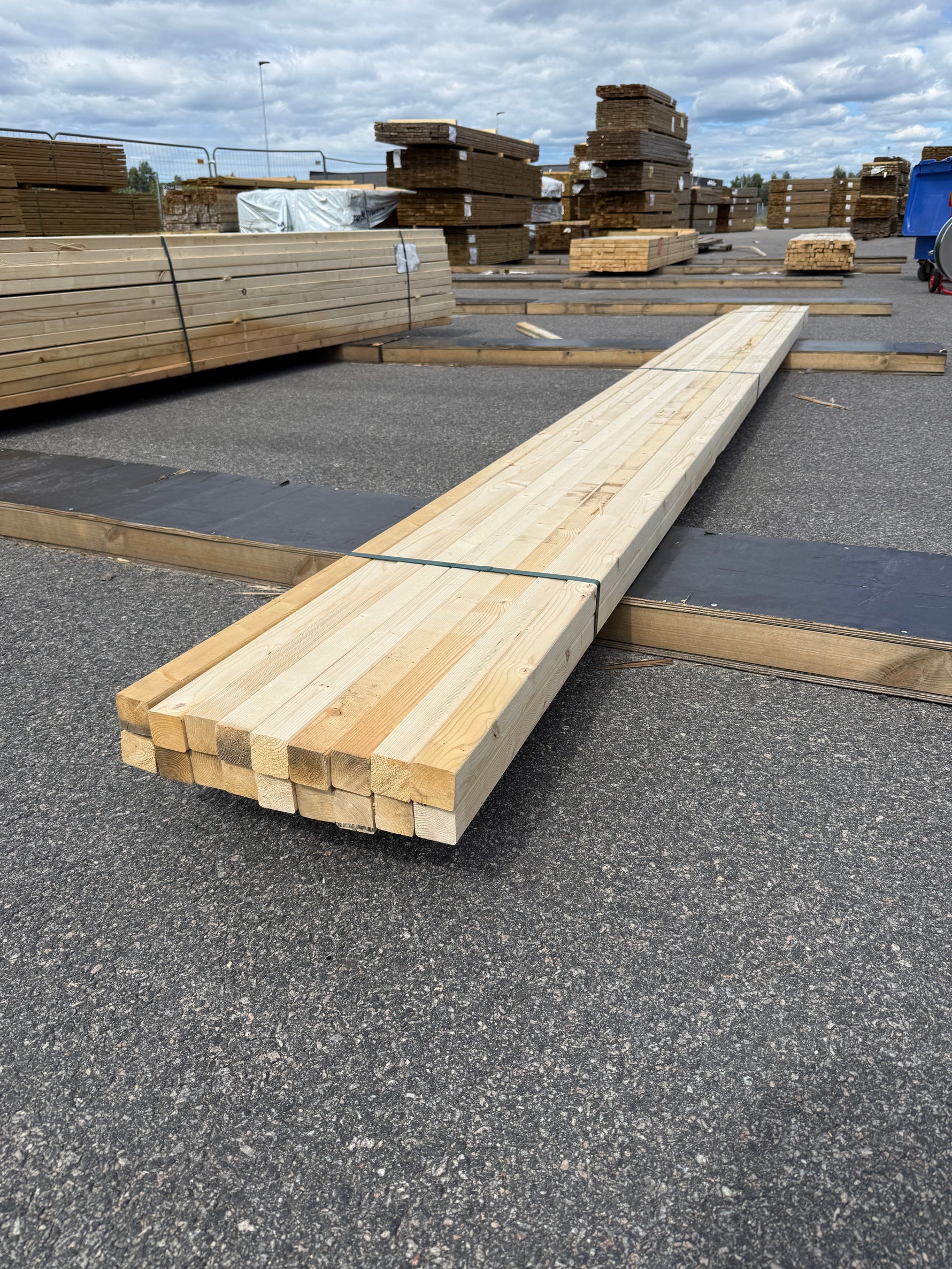 Paket Reglar 45x45 mm – 18 st (5,10 m, Gran)