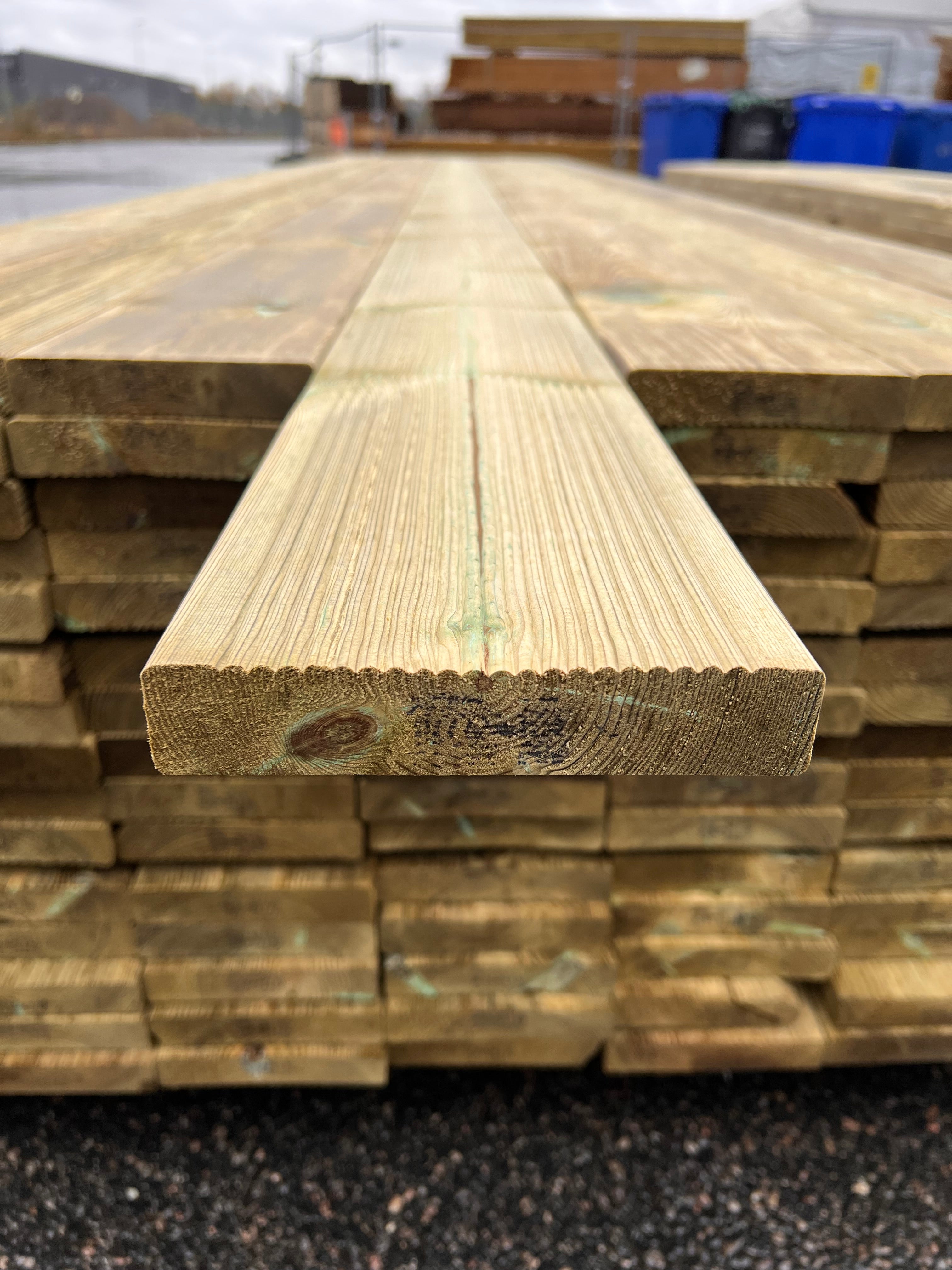 Paket Trall Rillad 28x145mm – 105 st 4.80m Tryckimpregnerad B-sort