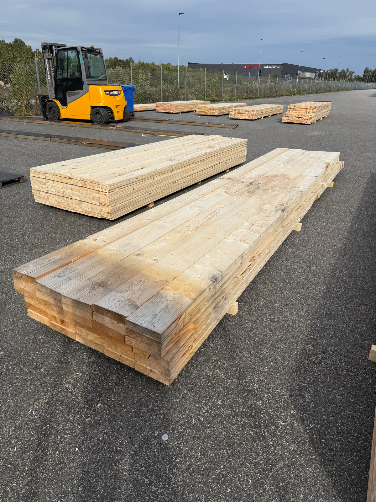 Paket Reglar 45x195mm Gran 5.10-5.40m (mögel/fuktskadat)