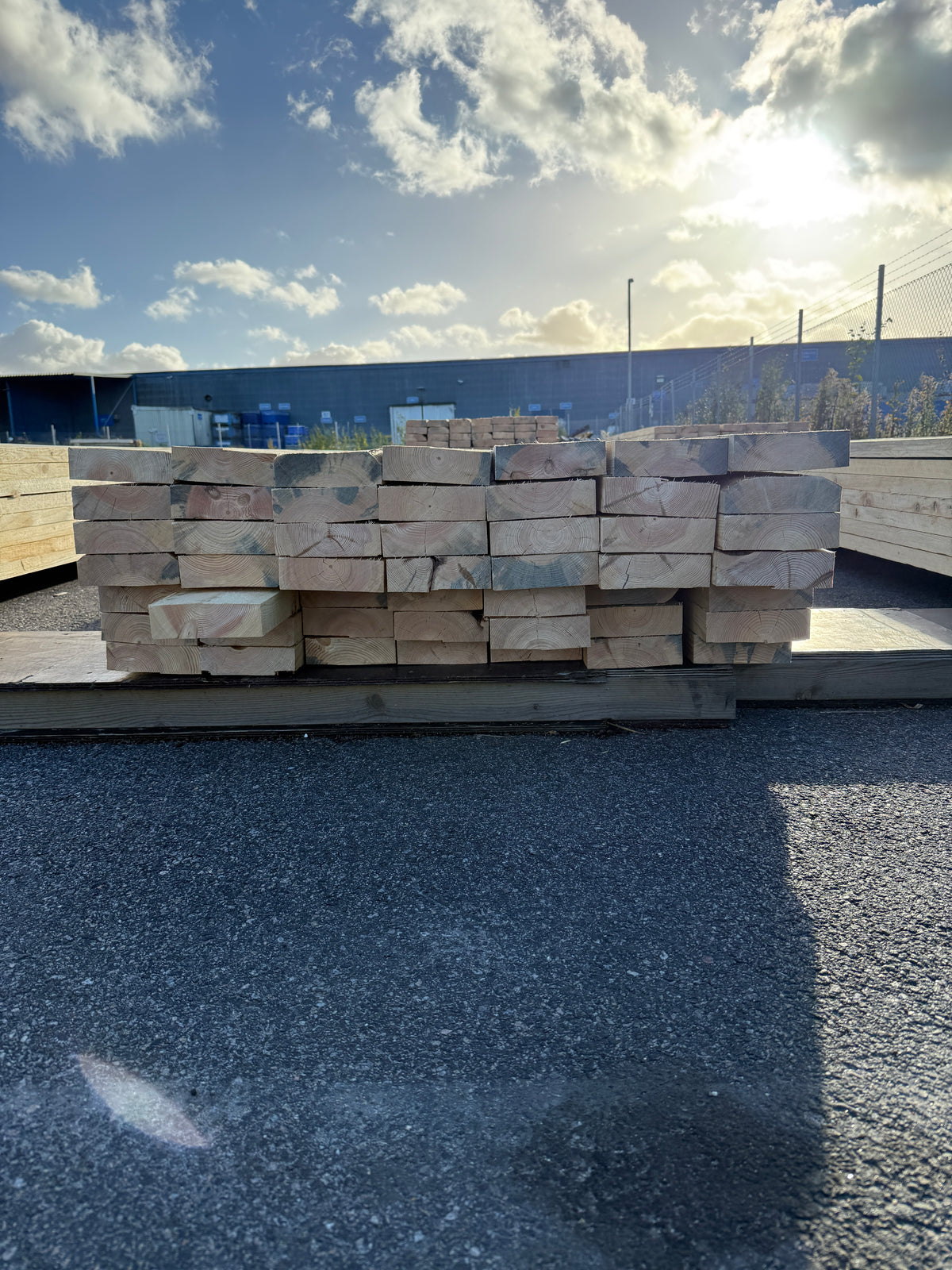 Paket Ohyvlade Reglar 47x150mm (3,30–3,60m) 49st Fuktskadat