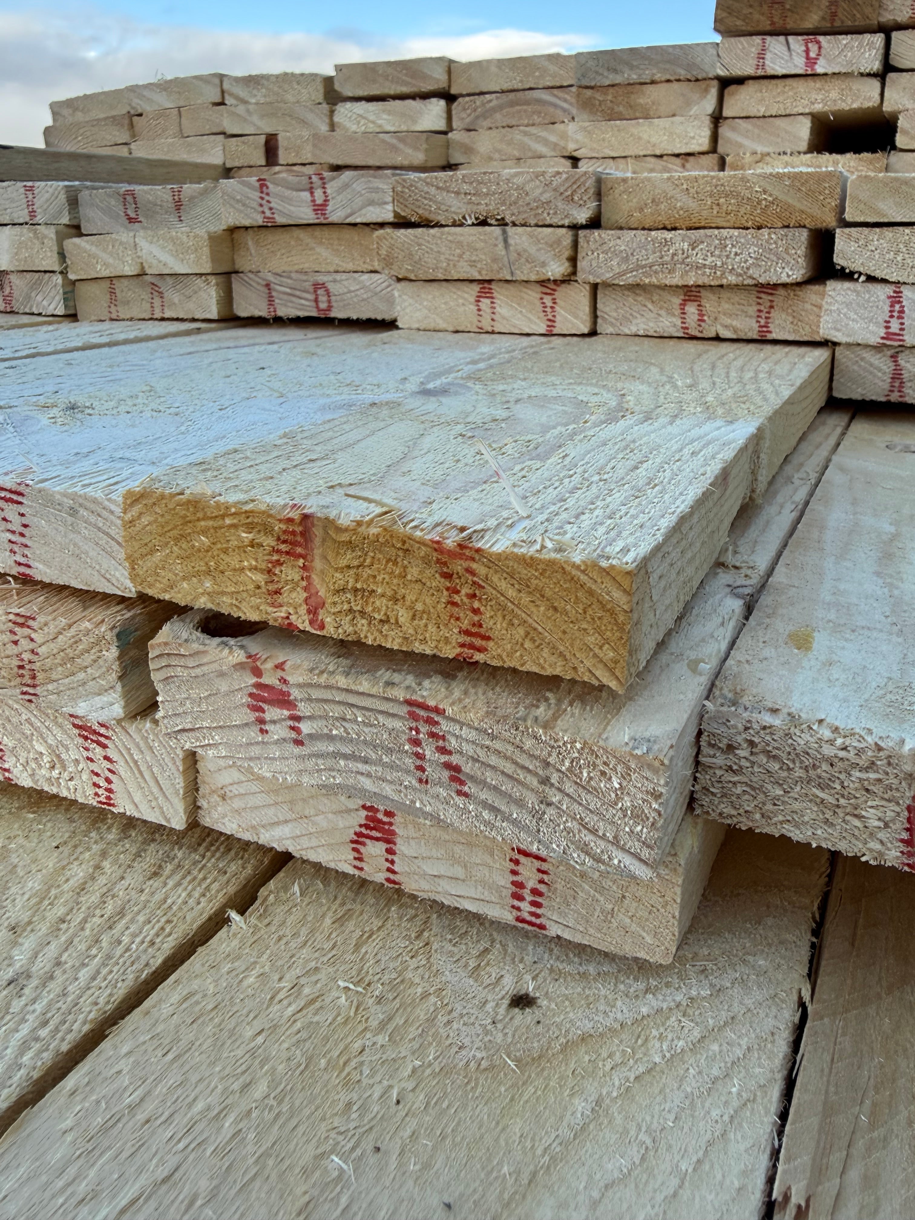 Paket Brädor 22x100mm Råsågade – 289 st (3,6–5,4 m, gran, obehandlad)