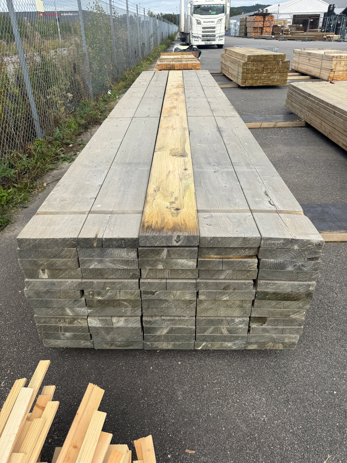 Paket Tryckimpregnerade Reglar 45x220mm 5,40m 60st Gran (Dålig impregnering)