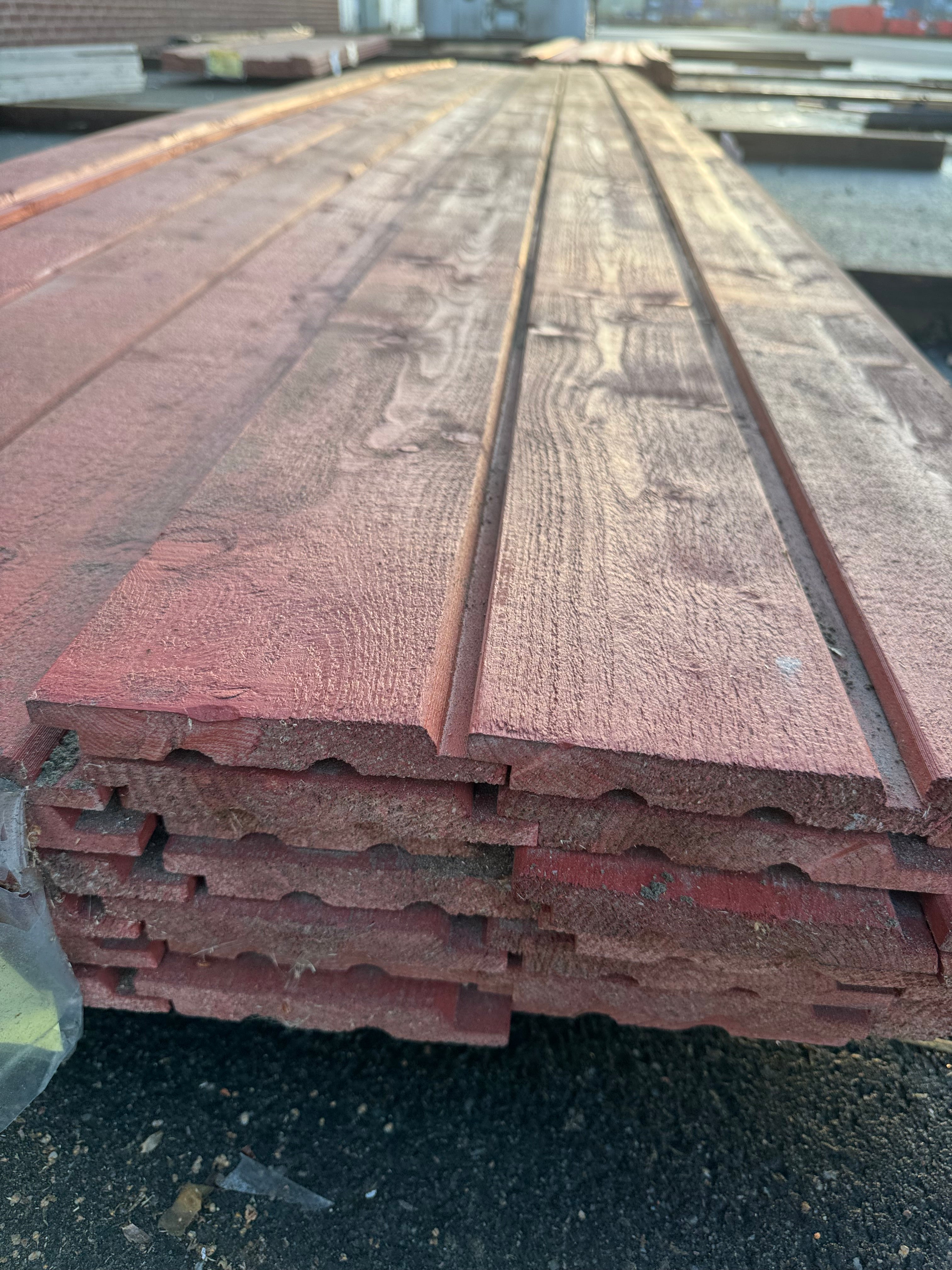 Paket Ytterpanel Falsad Enkelfas 21x147 mm – 46 st (5,10 m, Brandröd)