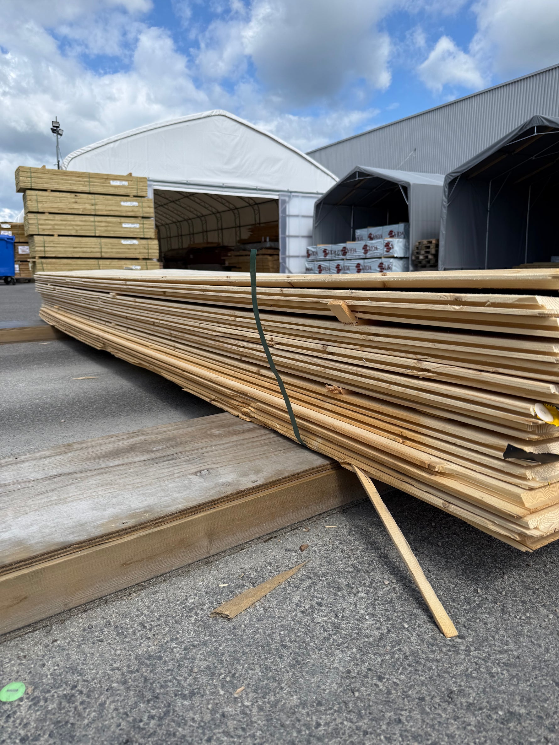 Paket Ytterpanel Enkelfas Ändspont 22x120mm 3,60m 117st