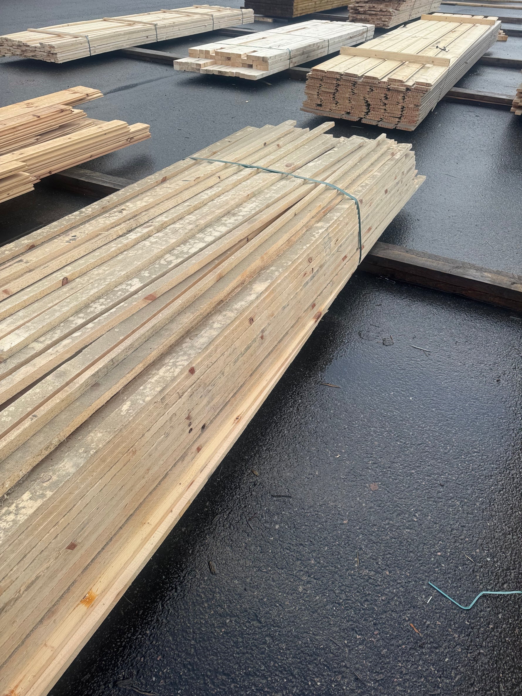 Paket Läkt 19x52 – ca 320 st (4,2–4,5 m, ohyvlade) - Spirec