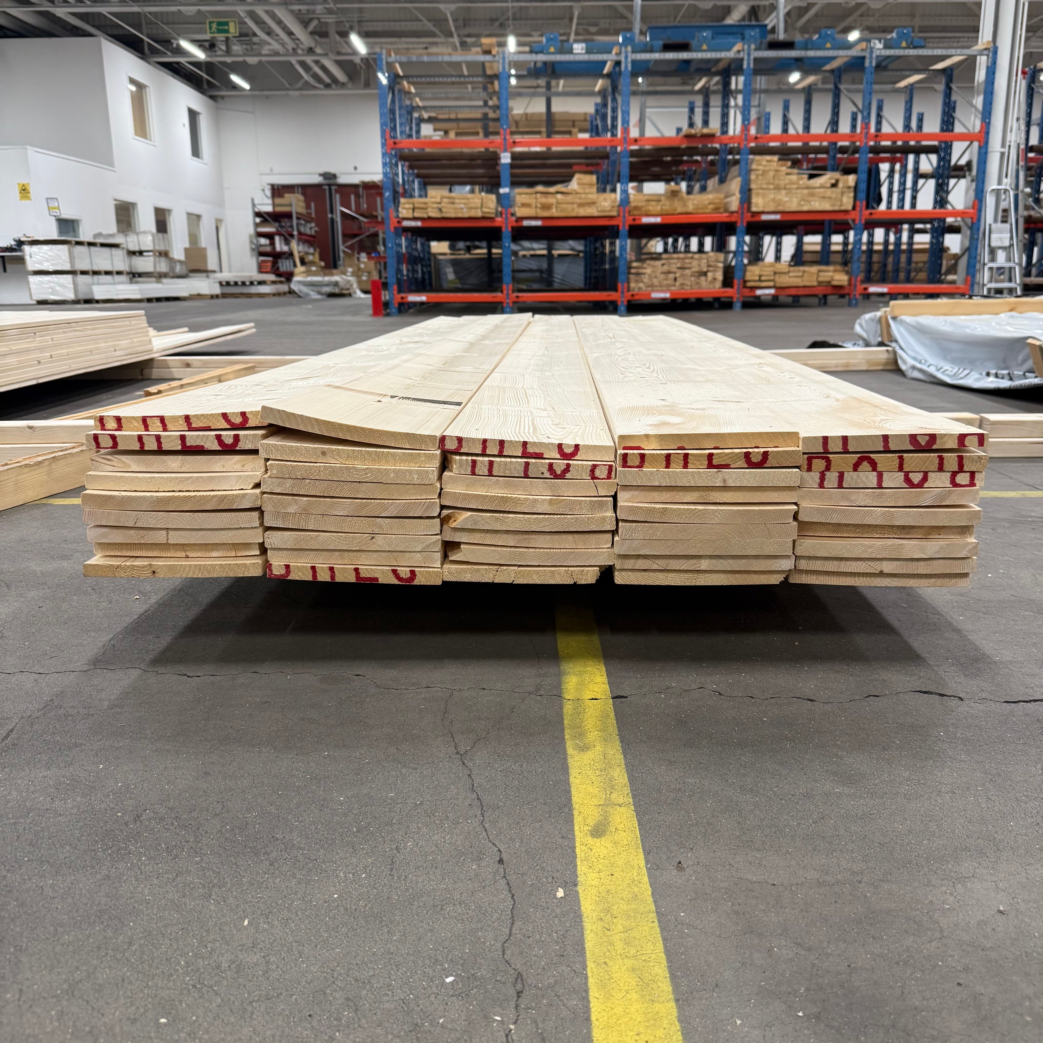 Paket Hyvlade Brädor 19x195mm – 44 st (3,3–4,8 m, gran, utskott)