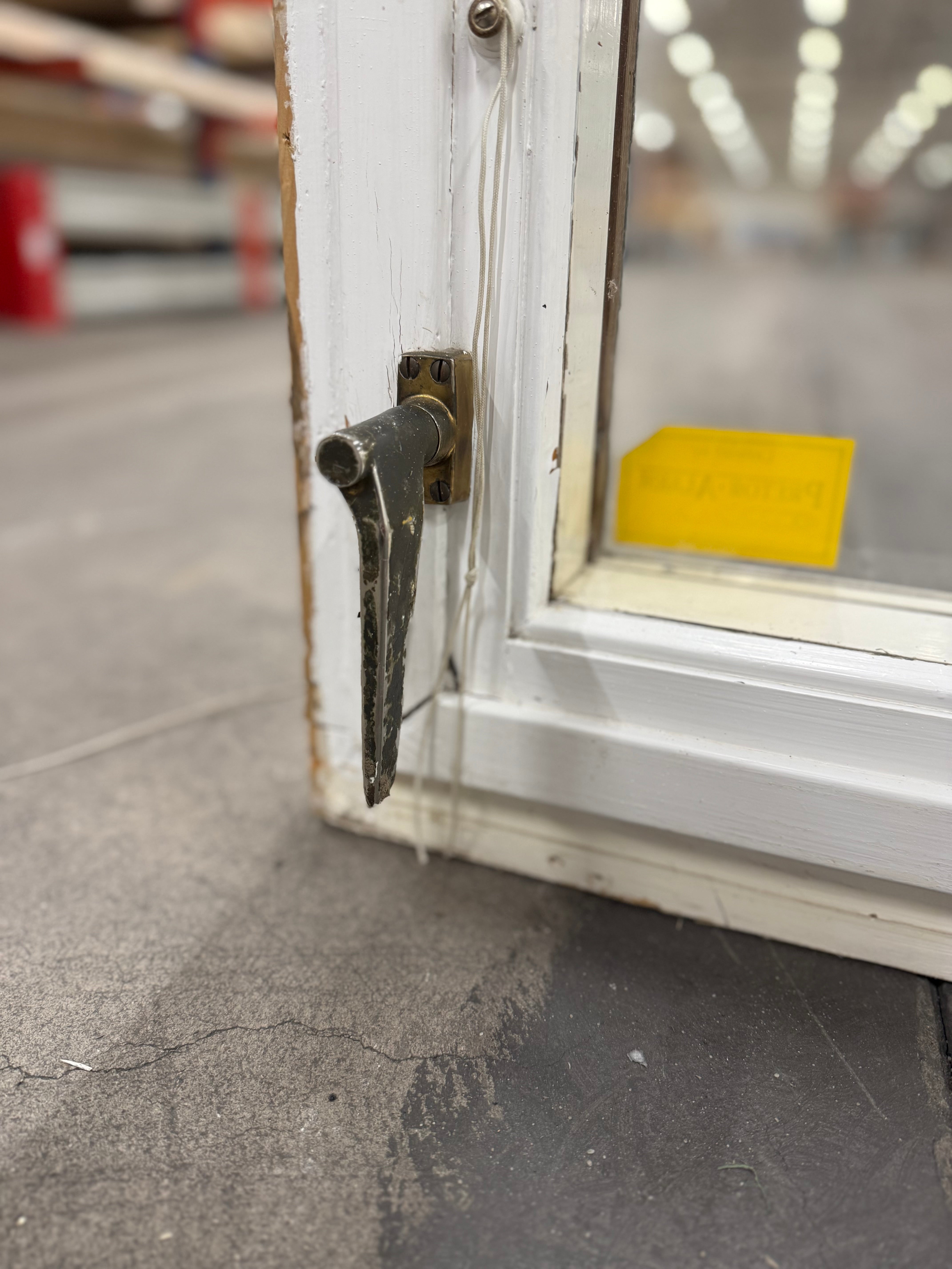 Fönster 1130x1172mm (Begagnat)