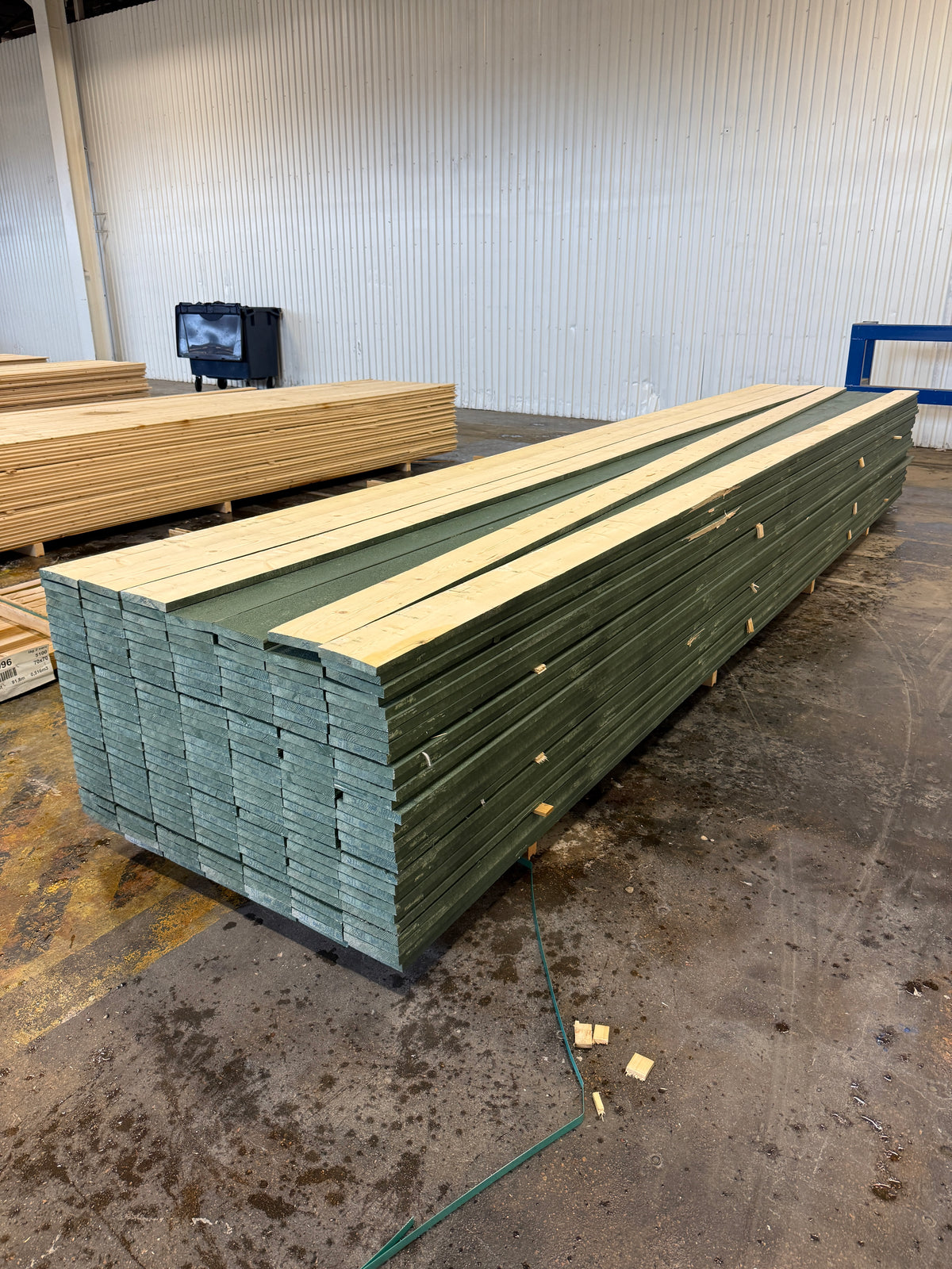 Paket Finsågade Klädselbrädor 22×145 mm Mellanstrukna 5,40 m – 201 st