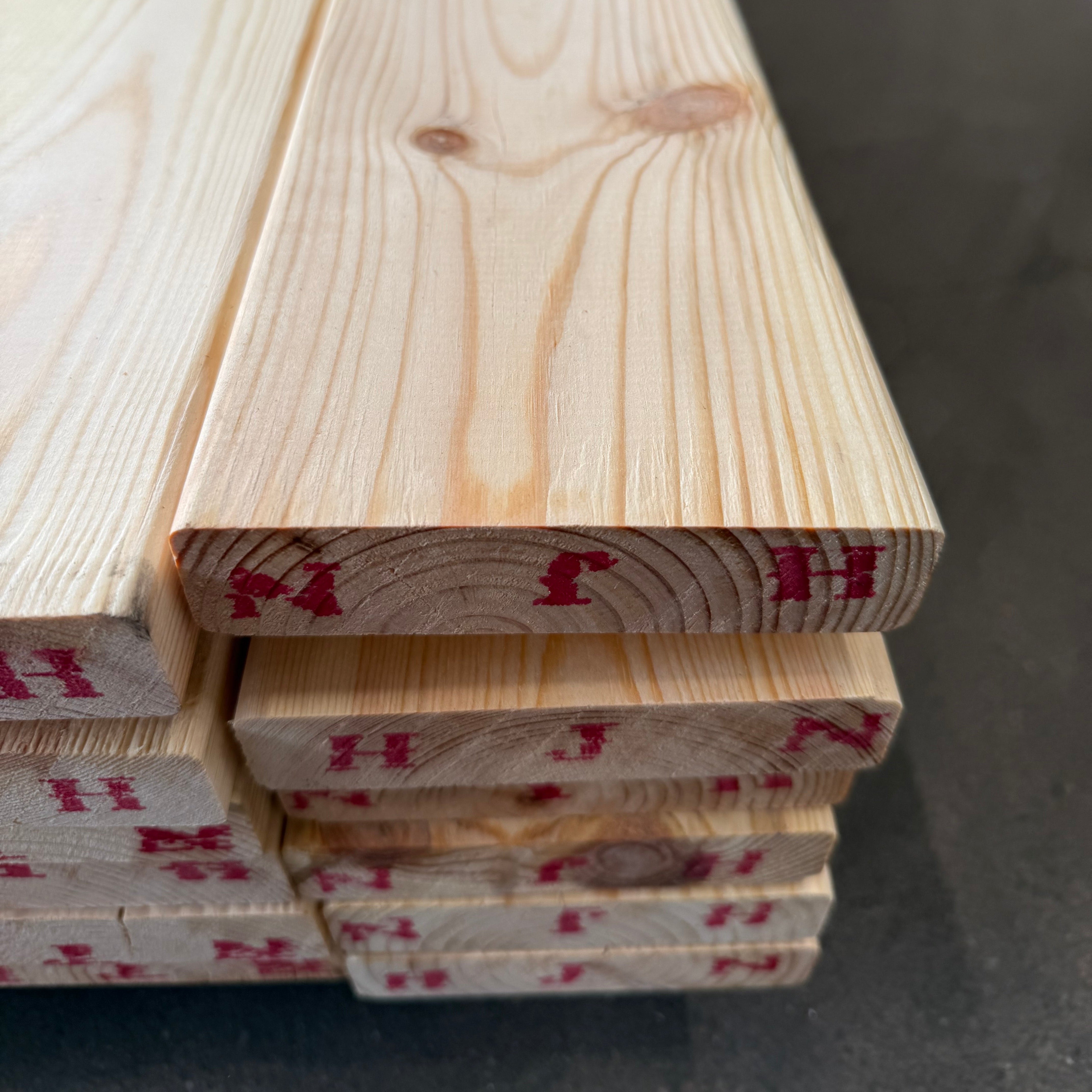 Paket Hyvlade Brädor 28x120mm 4.20m- 54st (Furu) B- sortering