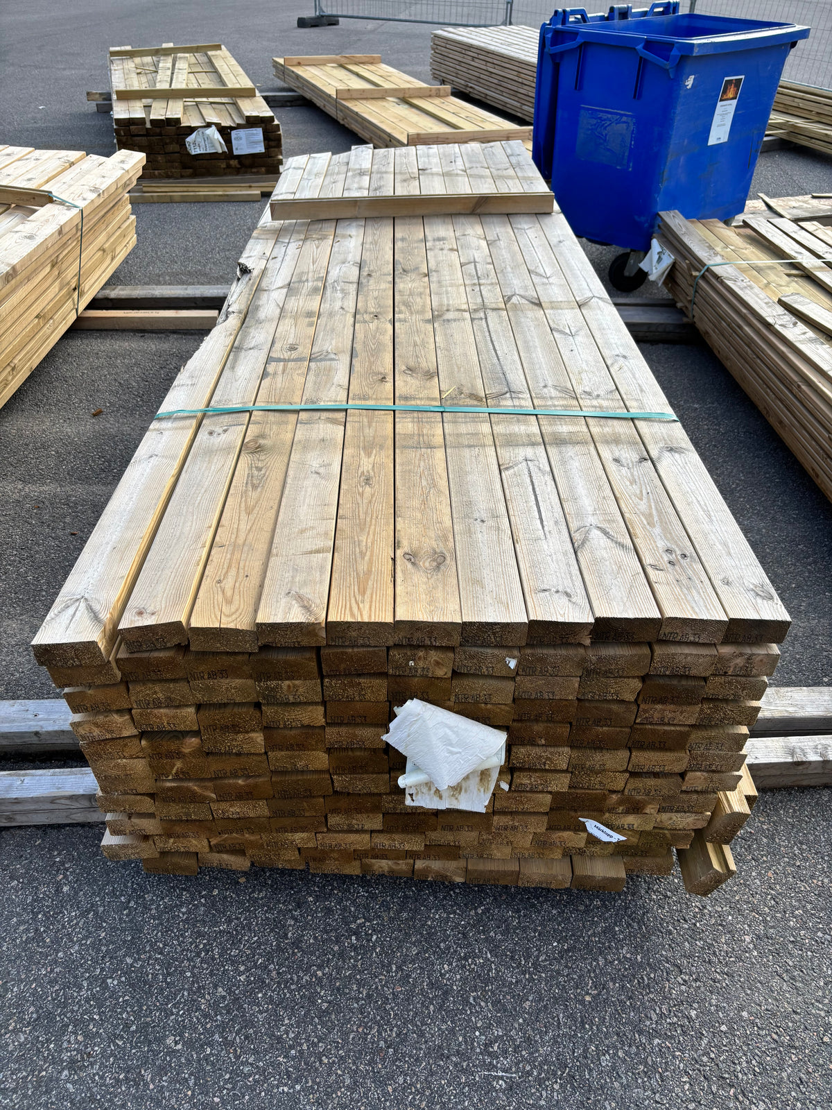 Paket Tryckimpregnerade Reglar 45x95mm 3,30m NTR AB C24 132st
