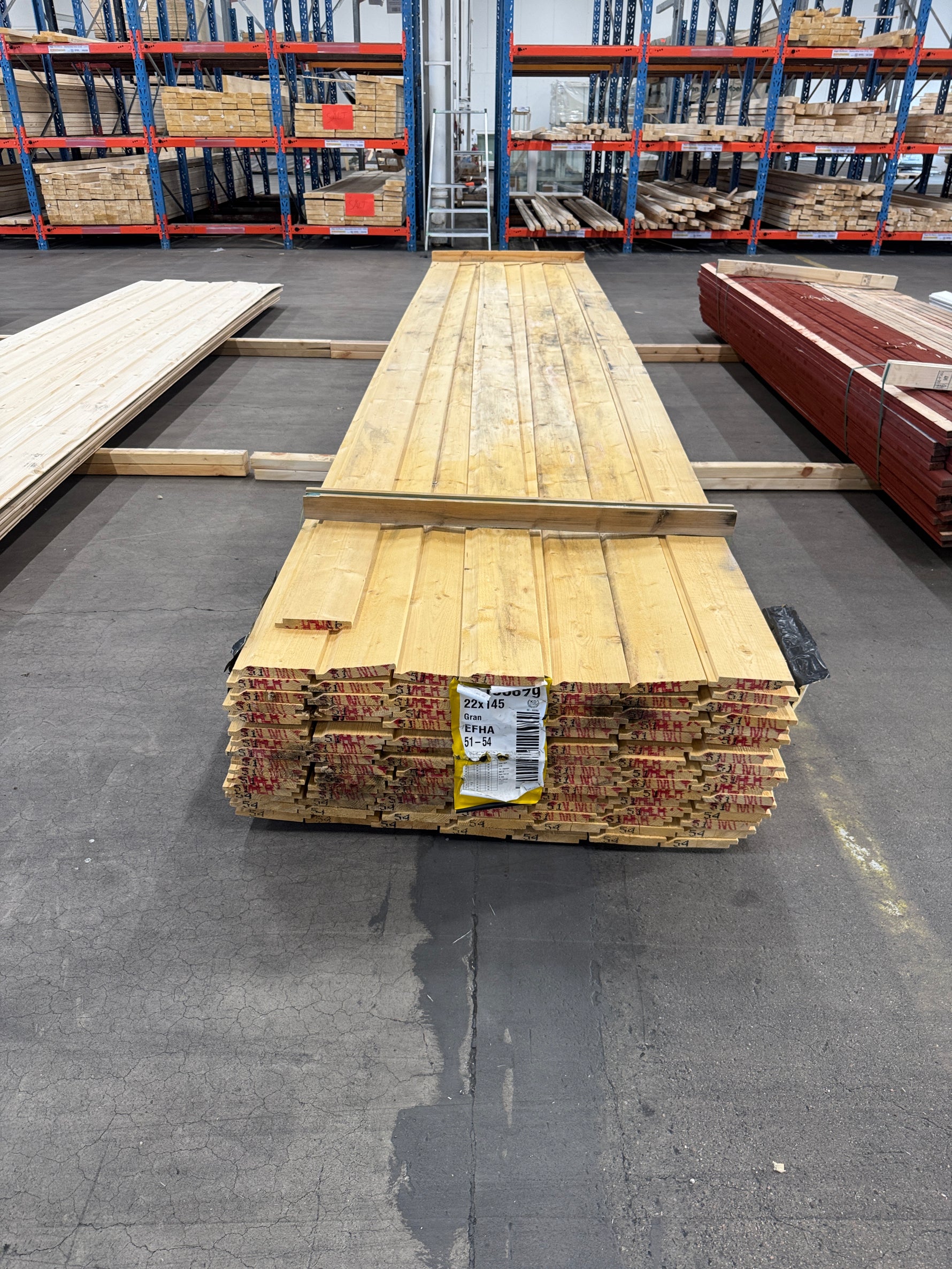 Paket Ytterpanel 22x145mm 4,80–5,40m – 110 st Vattenskadat
