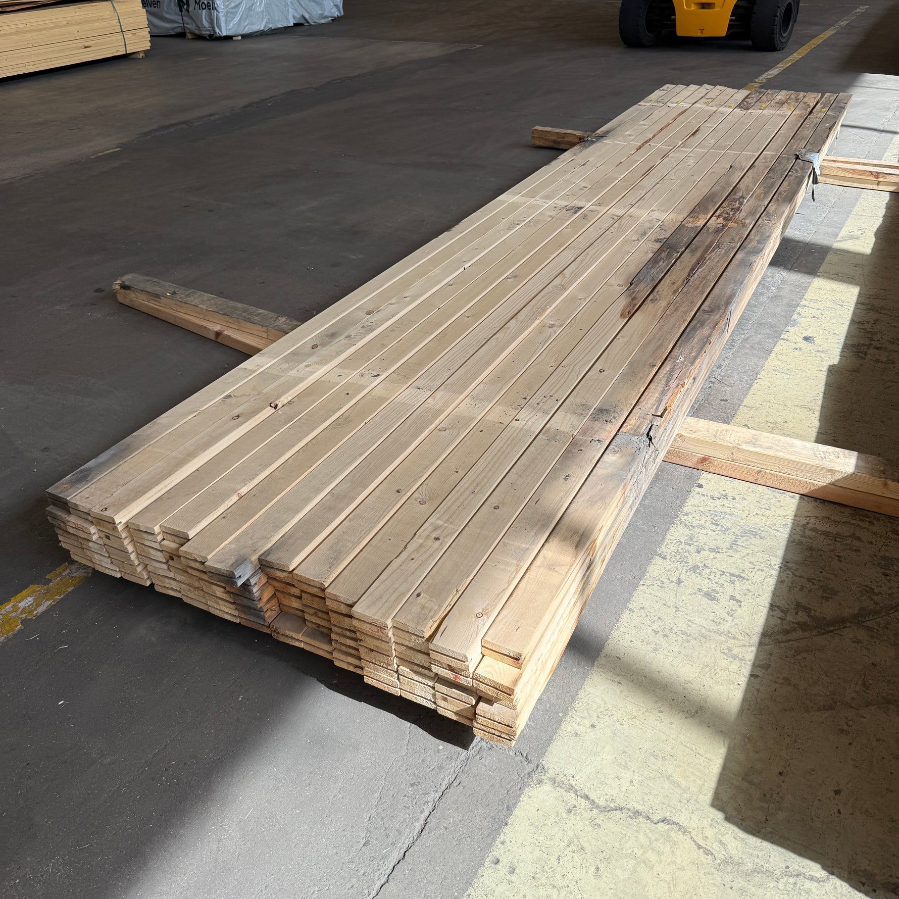 Paket Ändspontat Regel 34x70mm, 70st 4,50m- Fuktskadad