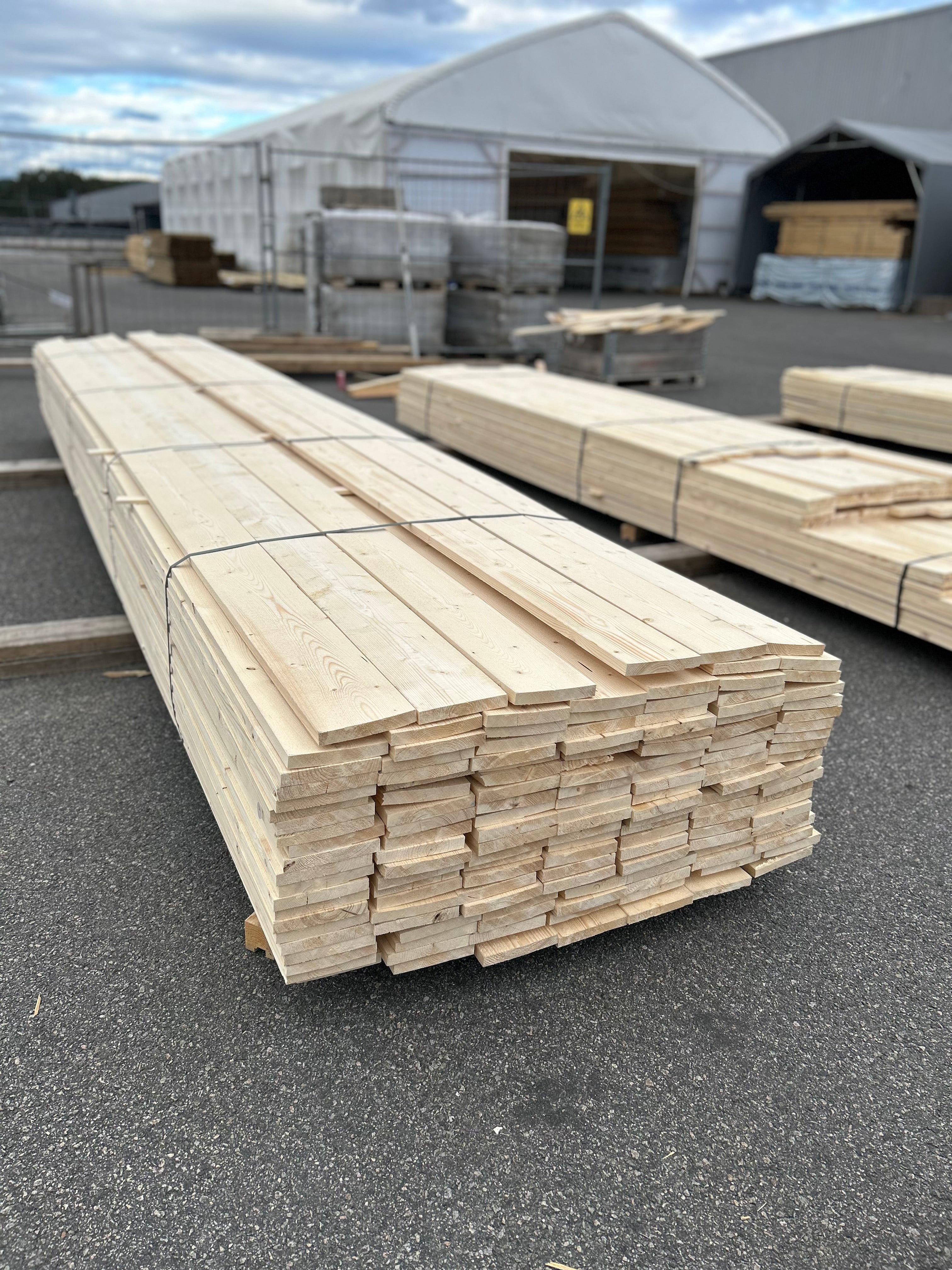 Paket Finsågad Panel 22x145mm 145st 5.40m – Andra sortering