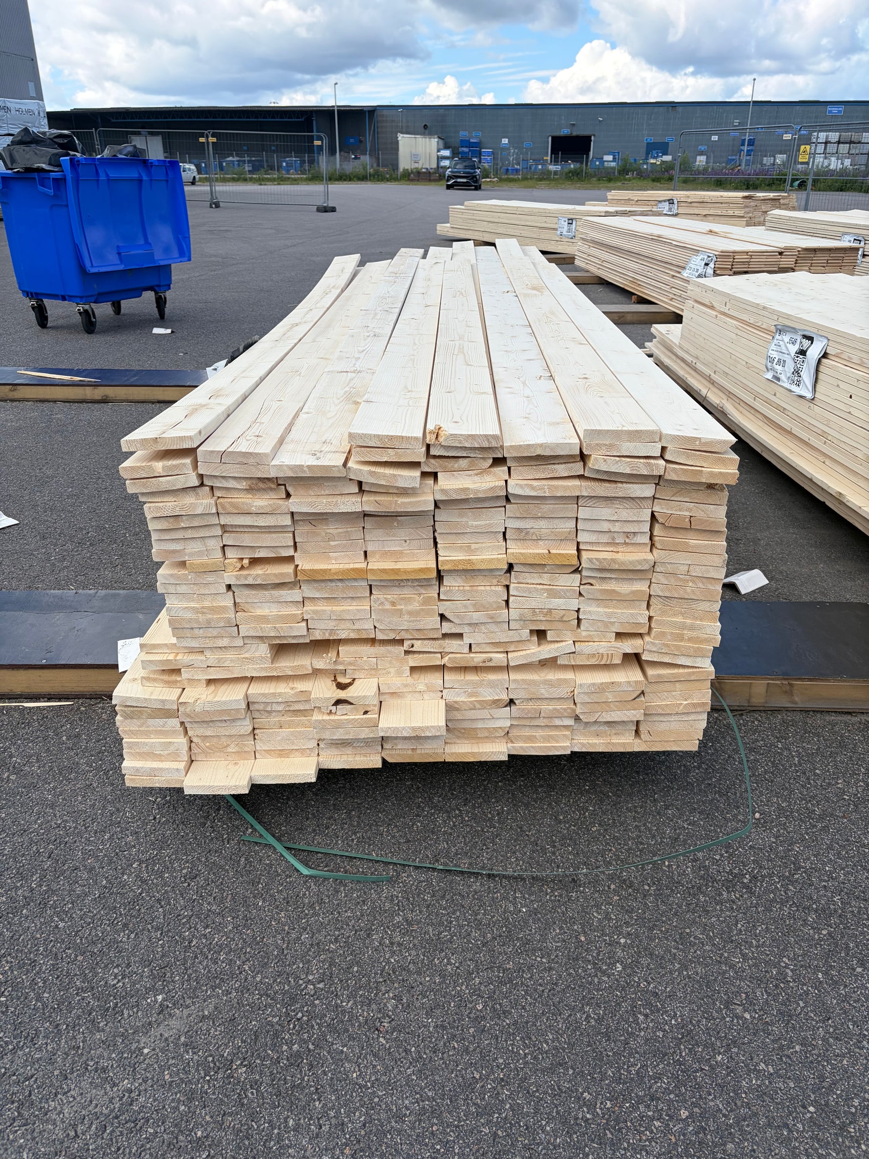 Paket Finsågade Brädor 22x120mm, 233st 3,0–4,80m (Andra sortering)