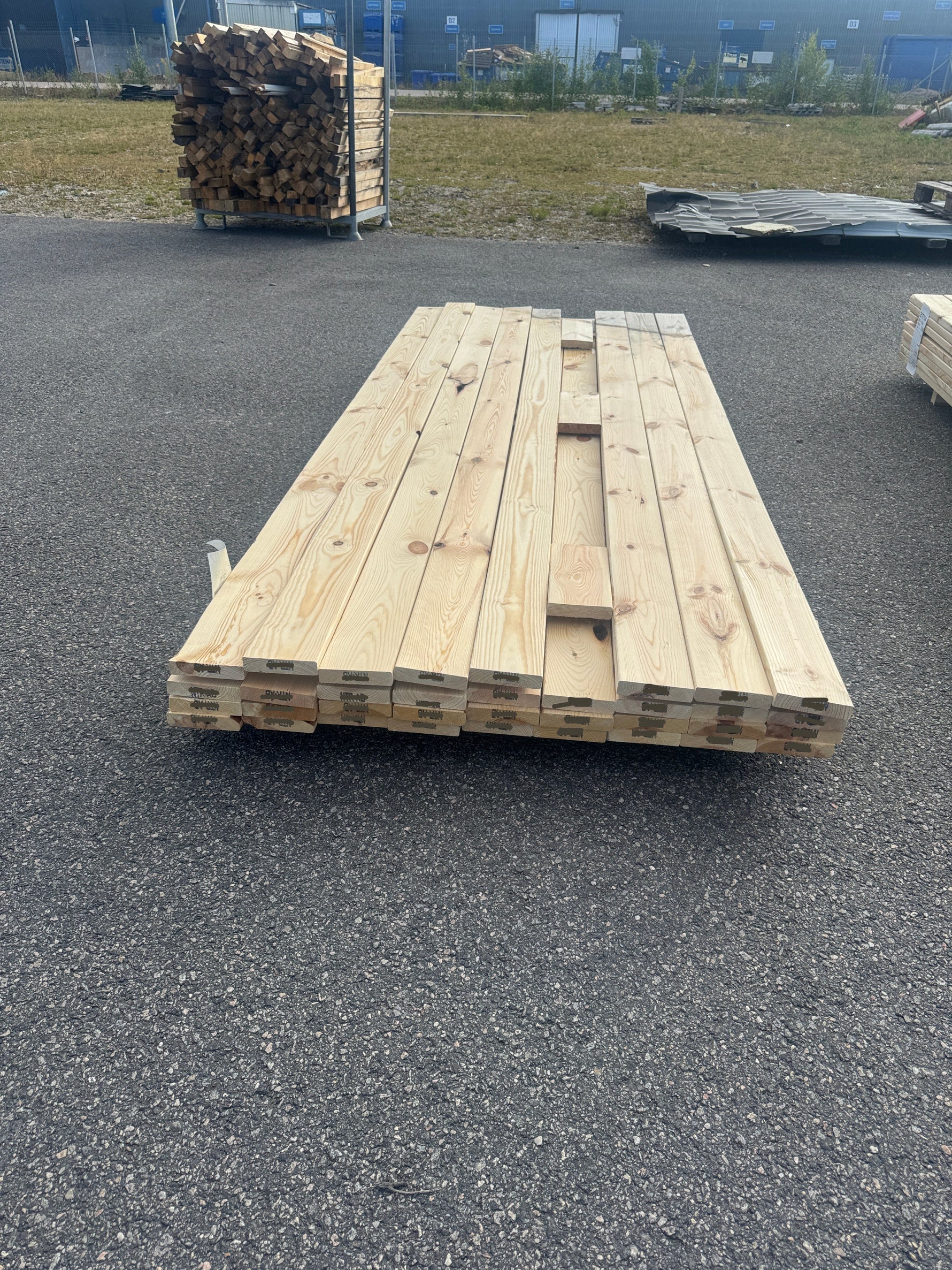 Paket Hyvlad 28x120 – 35st – 2.70 m – ANDRASORTERING