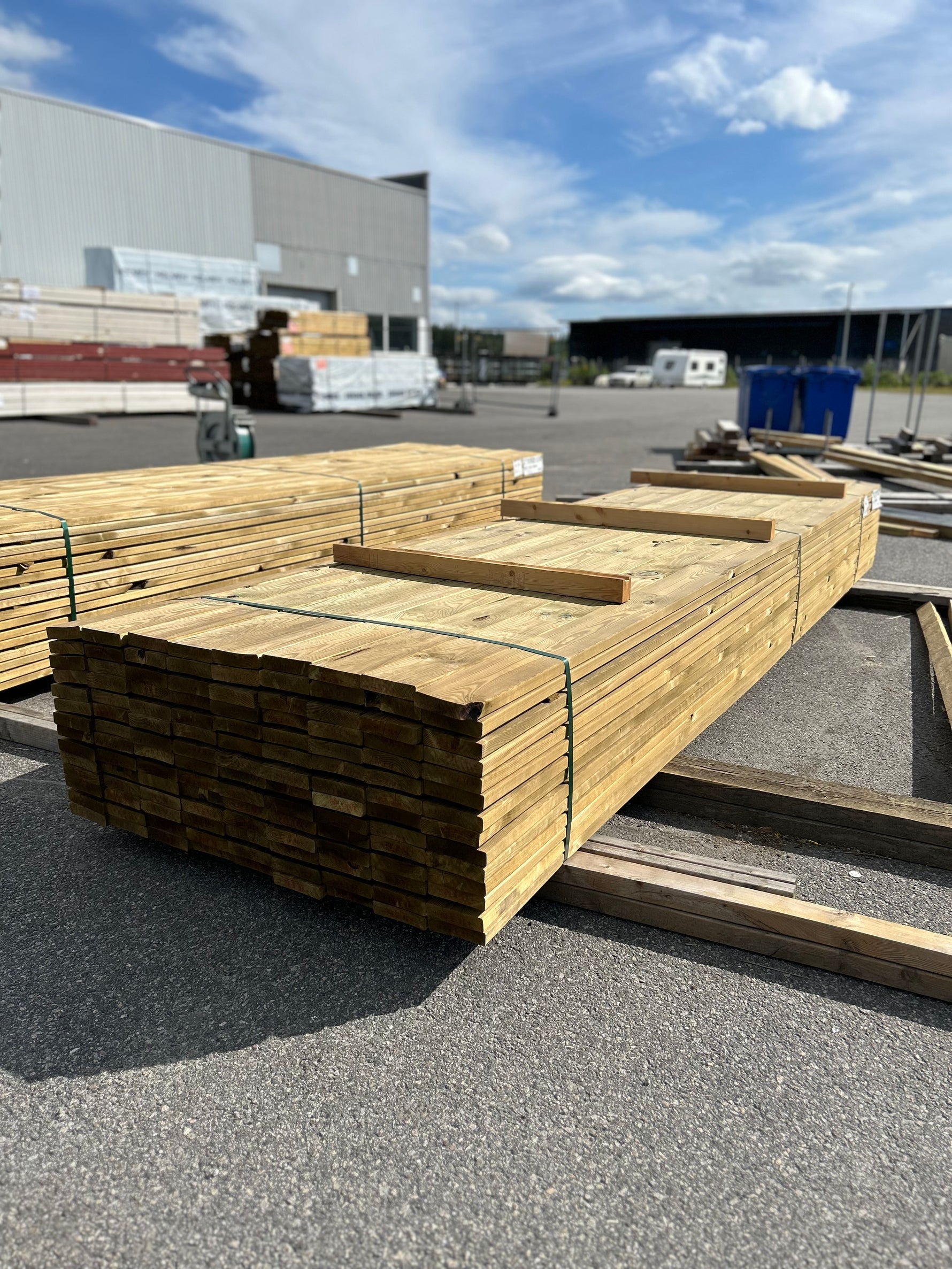 Paket Tryckimpregnerad Trall 28x120mm 3,90–4,20m 135st B-Sortering