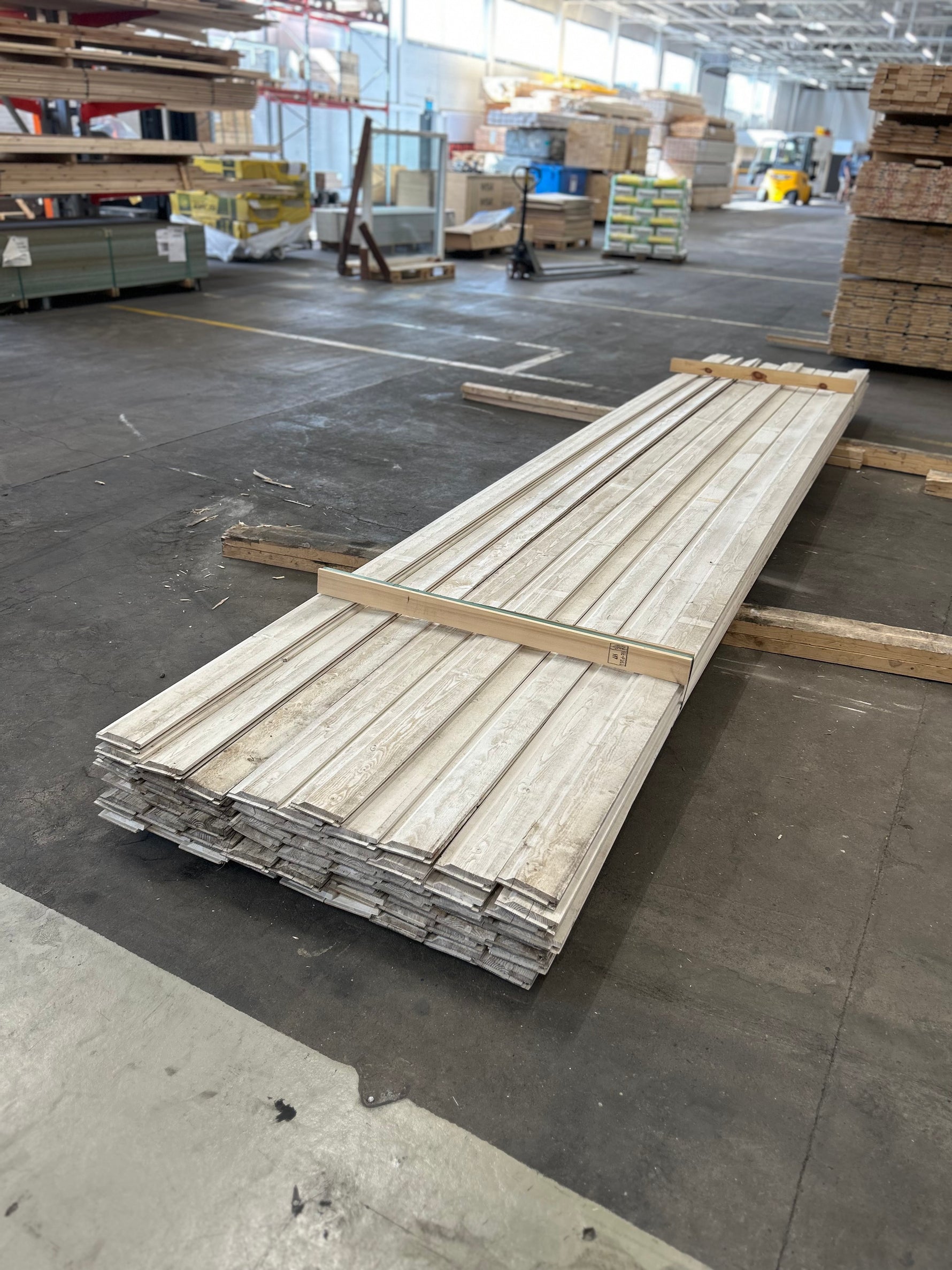 Paket Enkelfasspont Ändspont 22x120mm 5.40m 66st Grundmålad