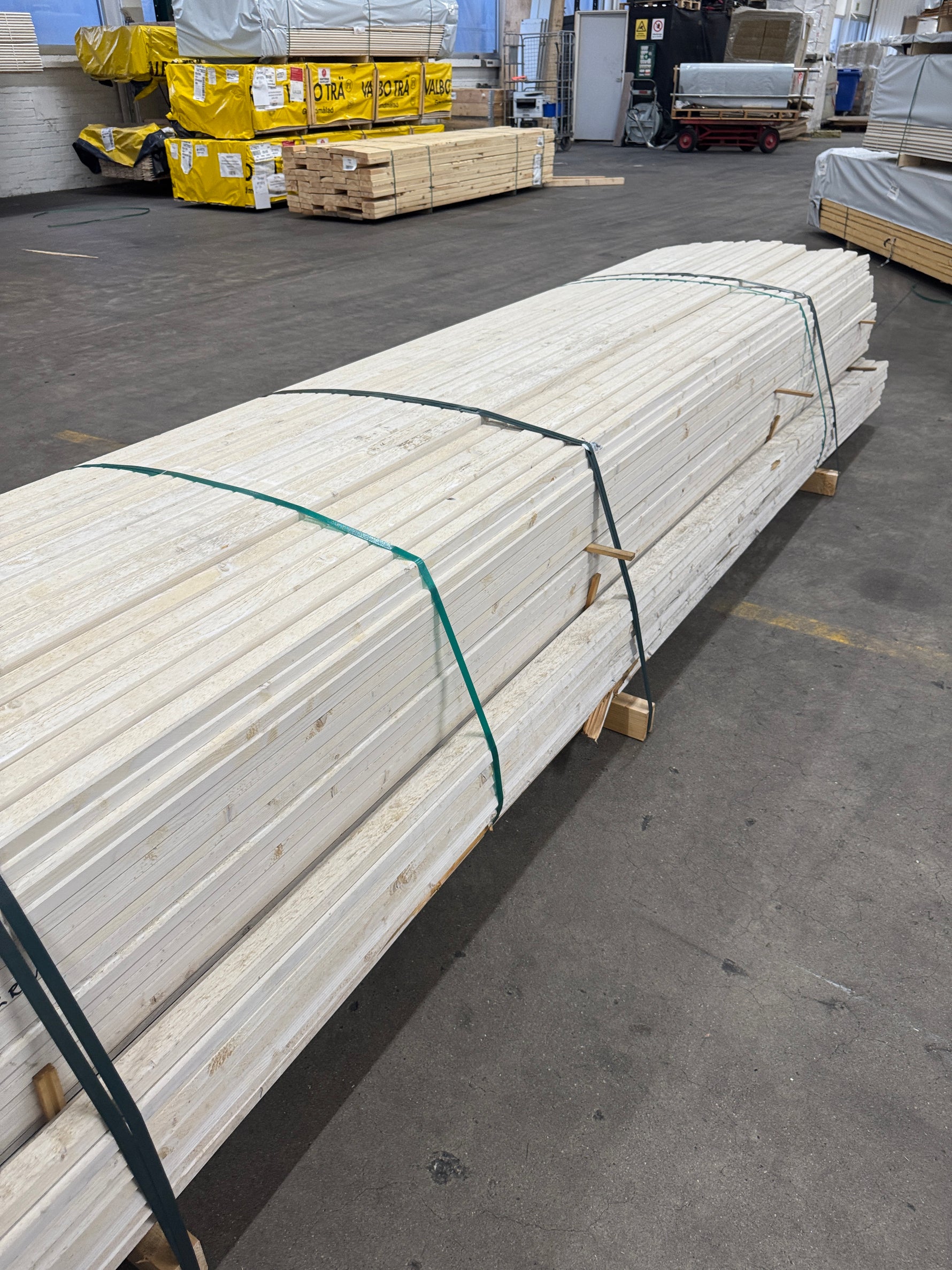 Paket Lockläkt 22x45mm, 489st 4.2m- Grundmålad